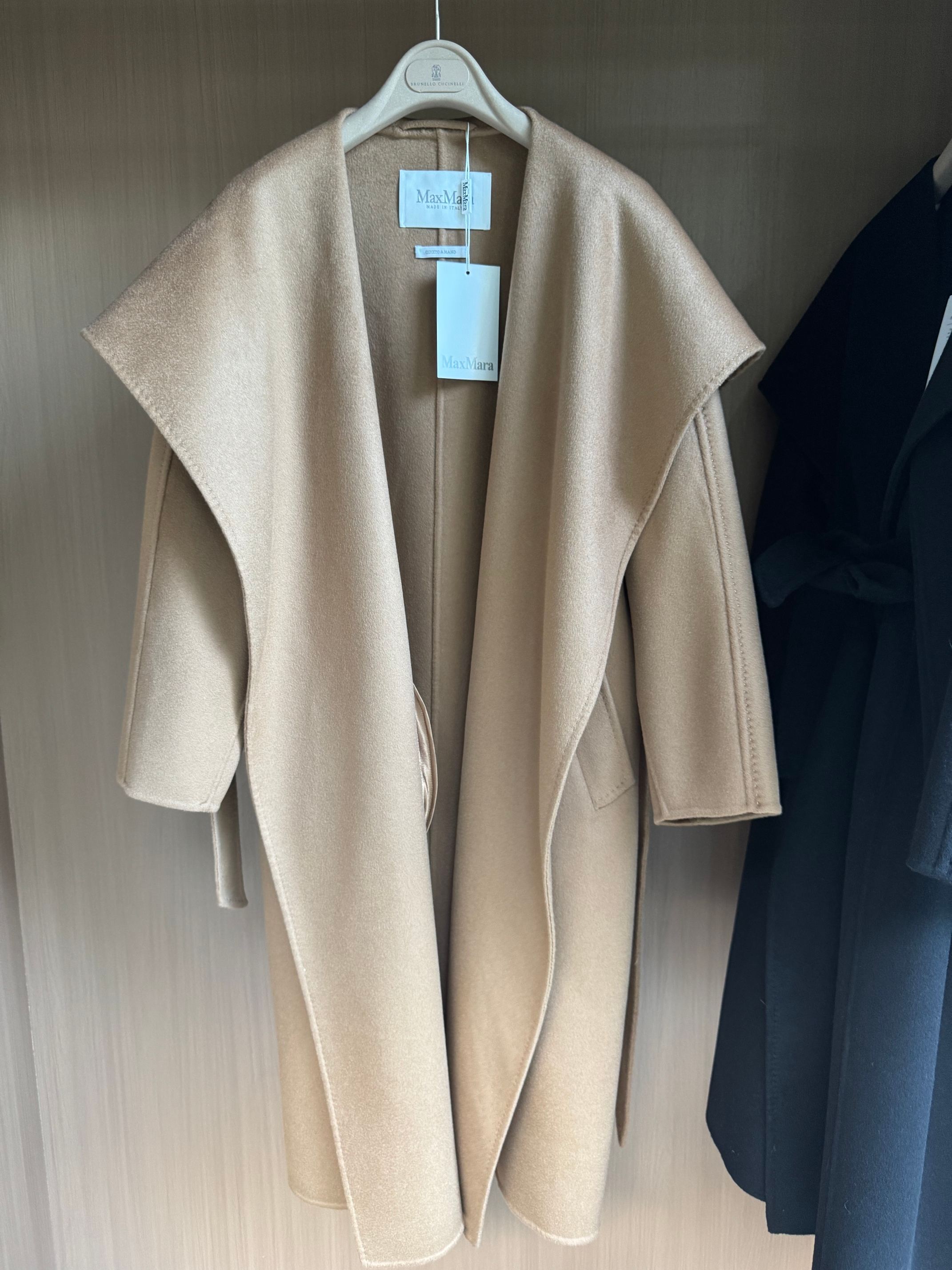 Elegant Pure Cashmere Overcoat with Oversized Lapel & Waist Belt - M Style 3 a1757225907083 4353