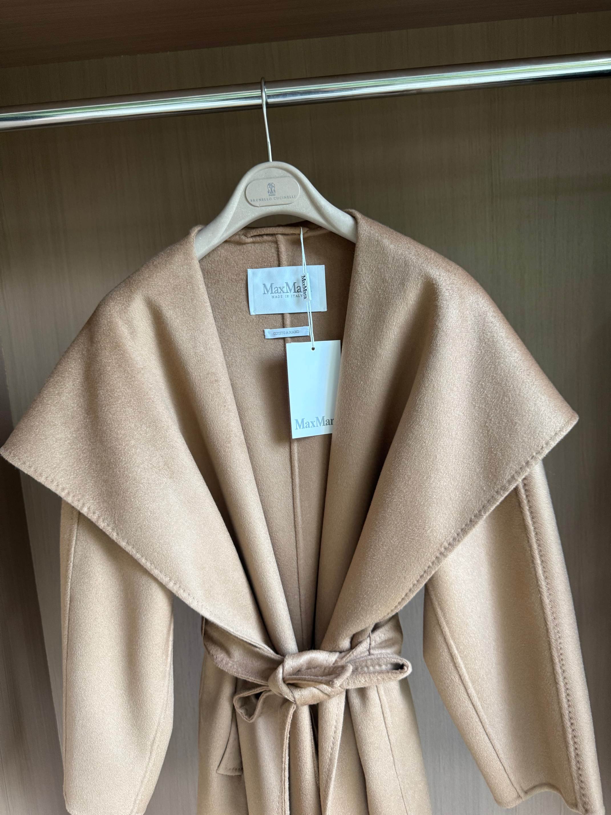 Elegant Pure Cashmere Overcoat with Oversized Lapel & Waist Belt - M Style 5 a1757225907346 1224