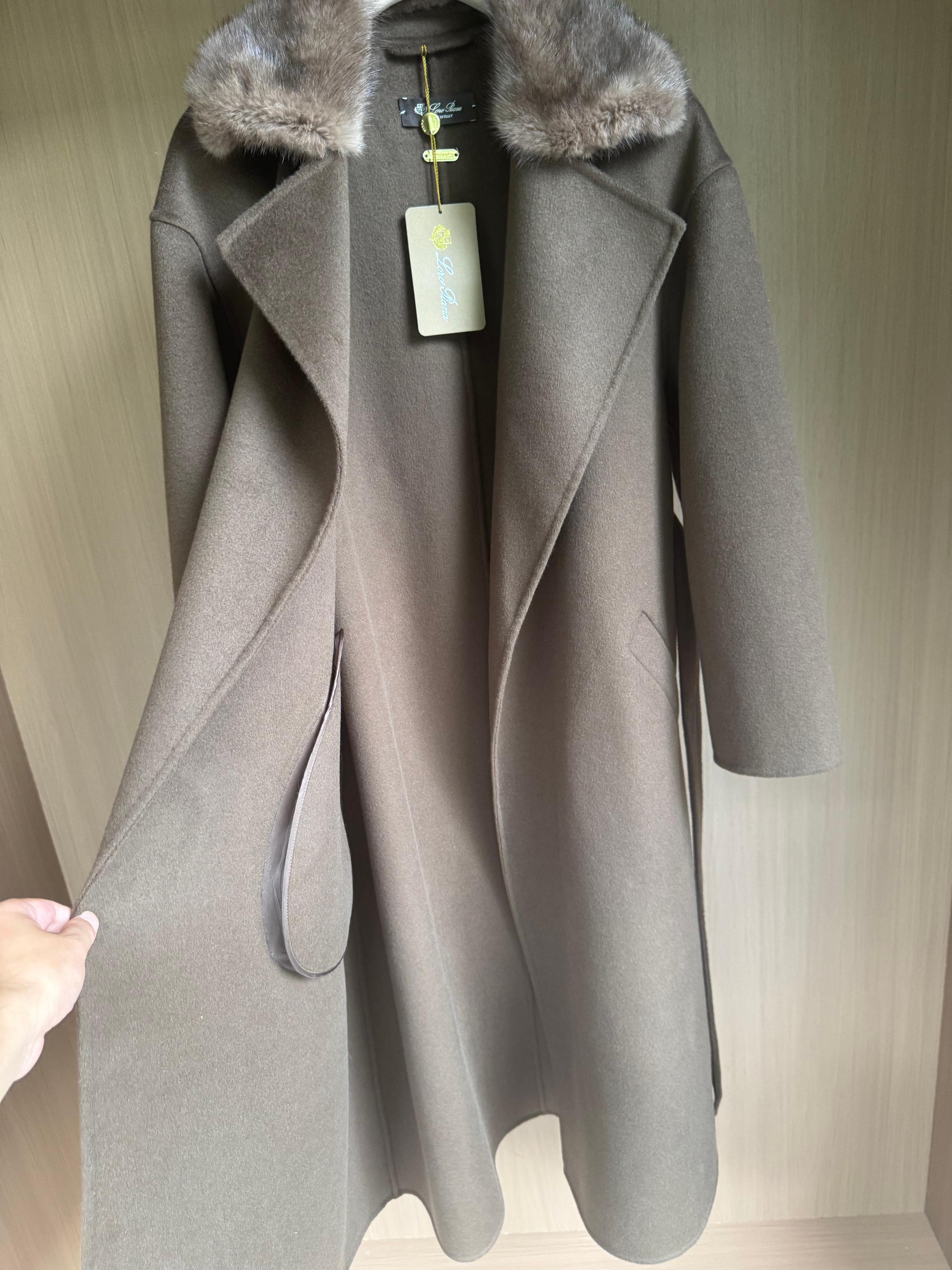 Braschi x LP Pure Cashmere Coat with Imported Mink Fur Collar - Beech Wood 4 a1757489769544 7630