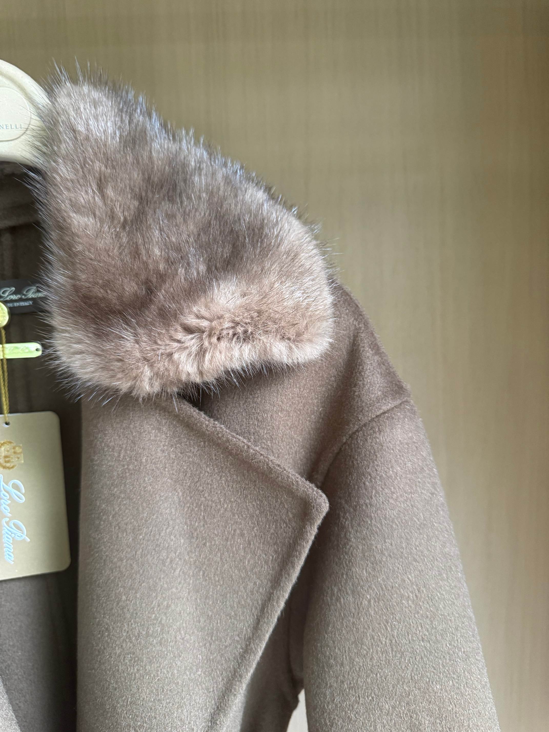 Braschi x LP Pure Cashmere Coat with Imported Mink Fur Collar - Beech Wood 7 a1757489774784 7304