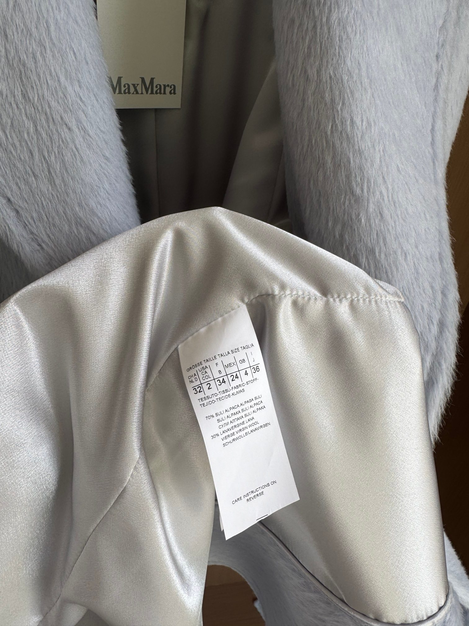 Elegant Alpaca Wool Coat: Warm, Stylish, and Timeless Winter Outerwear 10 a1757491977222 6311