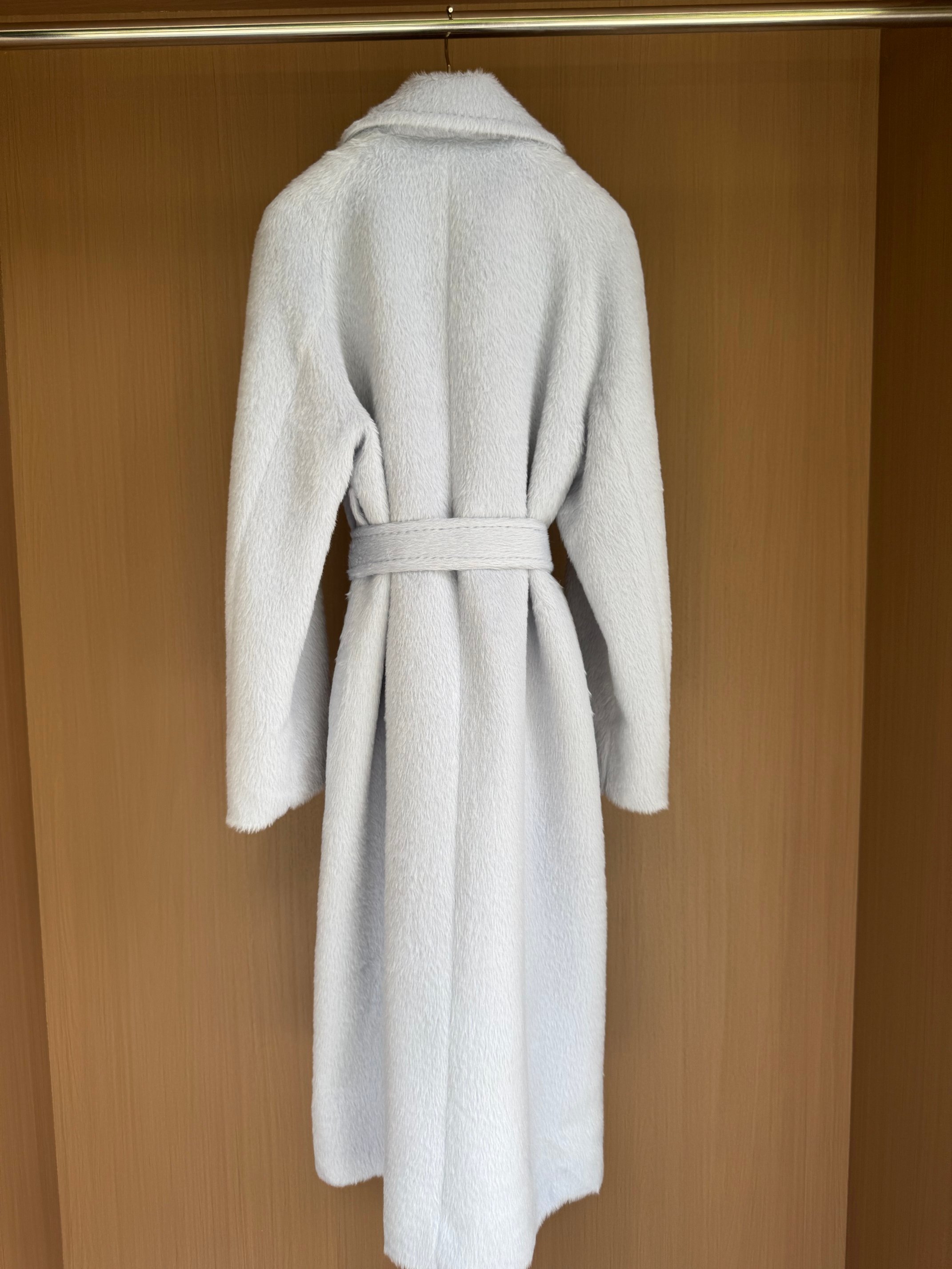 Elegant Alpaca Wool Coat: Warm, Stylish, and Timeless Winter Outerwear 9 a1757491977415 8858