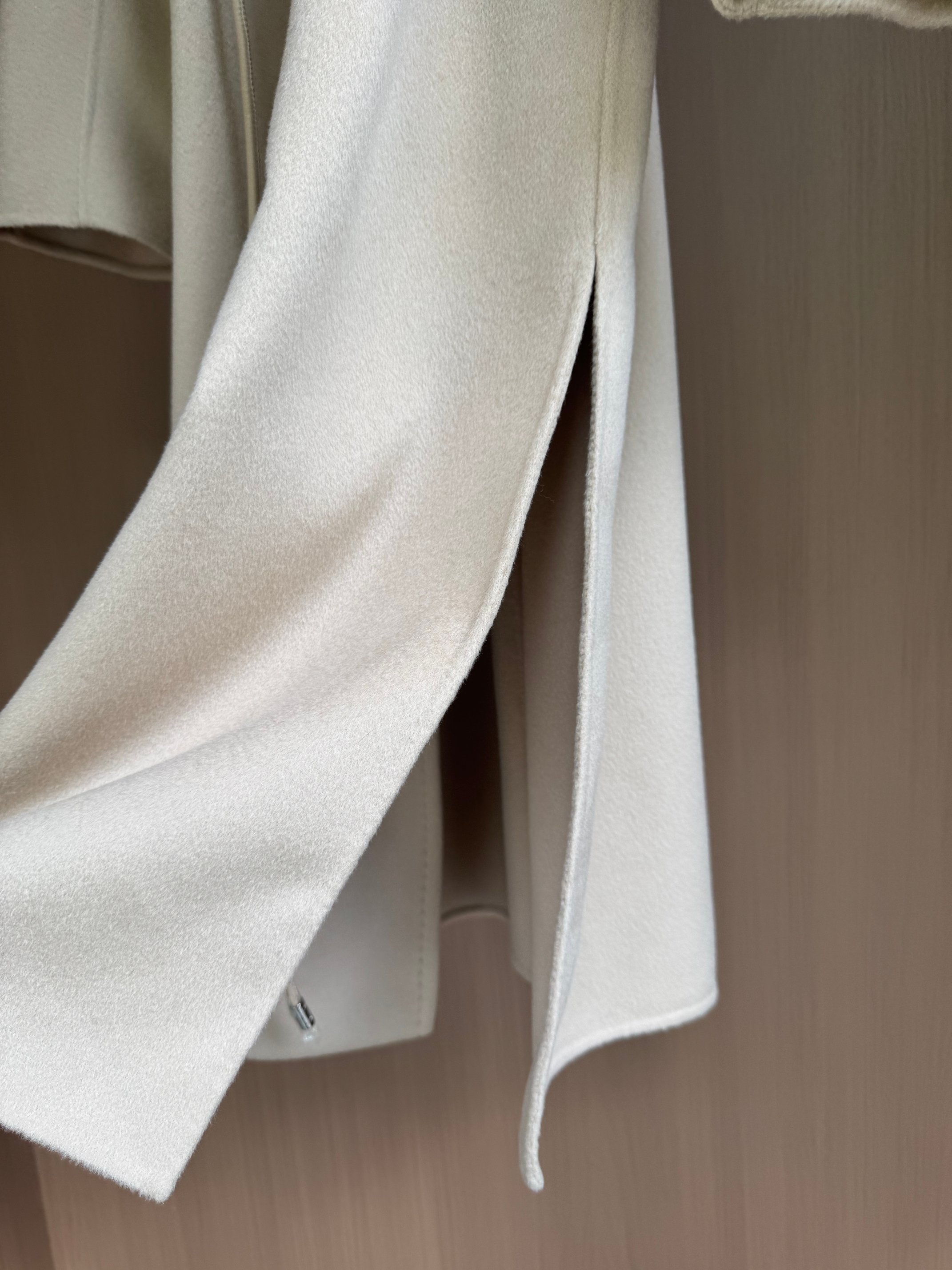 Elegant Drawstring Wool Coat - Runway Inspired, Luxurious & Soft Fabric 9 a1758167163028 6672