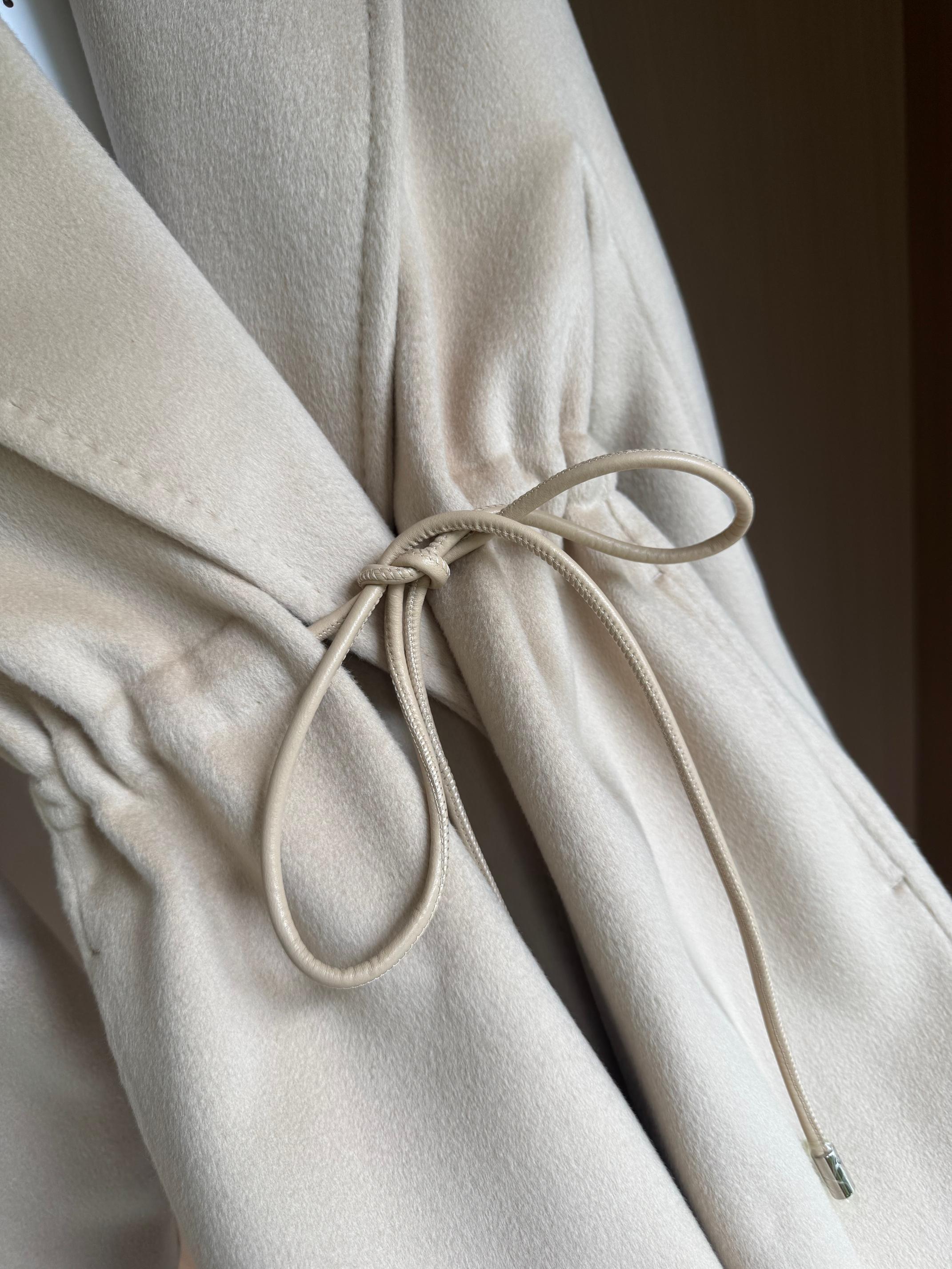 Elegant Drawstring Wool Coat - Runway Inspired, Luxurious & Soft Fabric 7 a1758167163046 3532