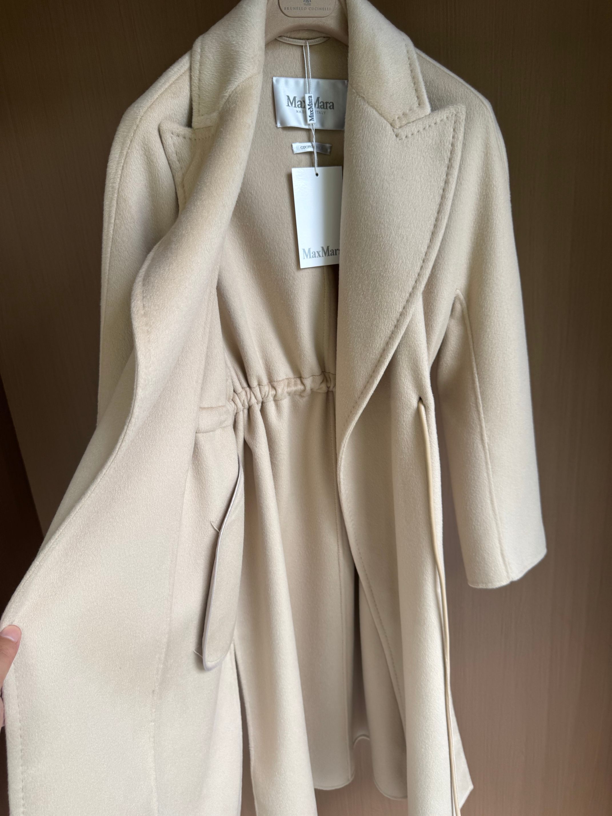 Elegant Drawstring Wool Coat - Runway Inspired, Luxurious & Soft Fabric 8 a1758167163108 2714