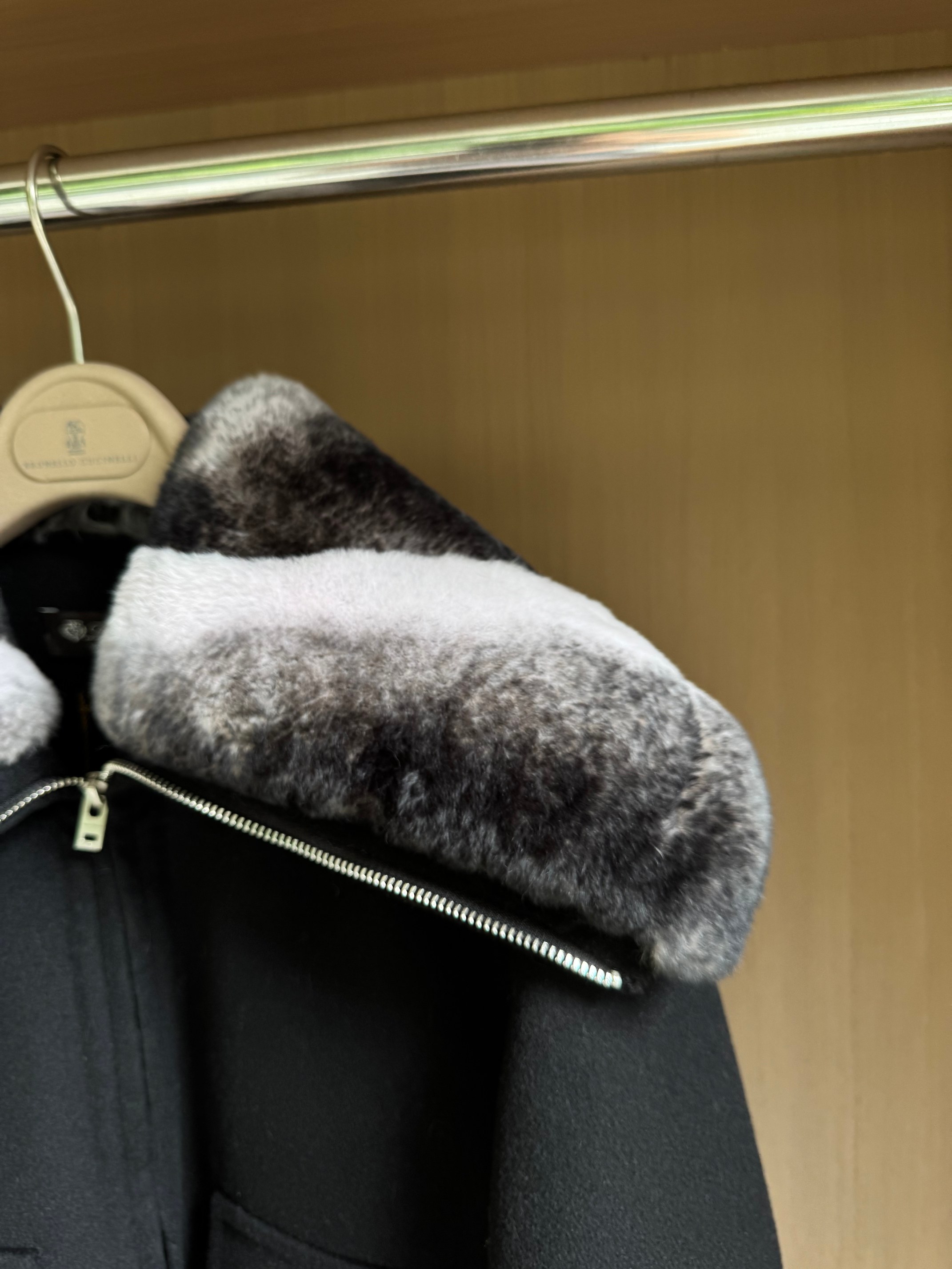 Pure Cashmere Short Coat with Fur Collar 6 a1758876061496 3734