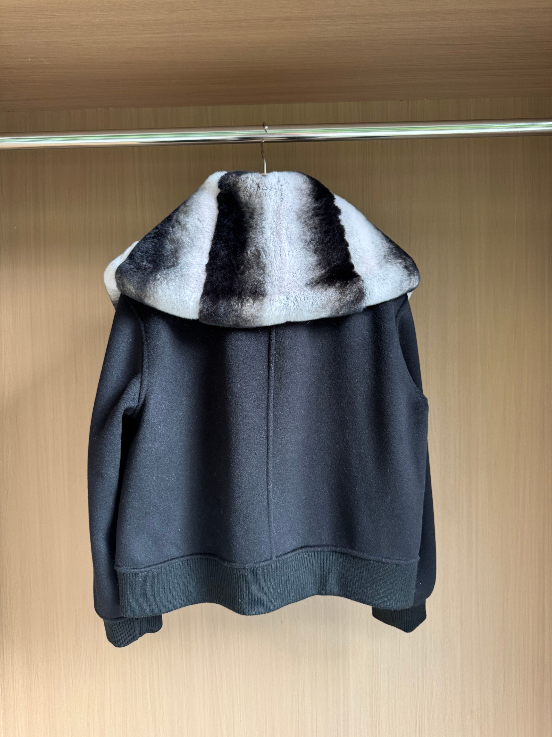 Pure Cashmere Short Coat with Fur Collar 9 a1758876066806 7114