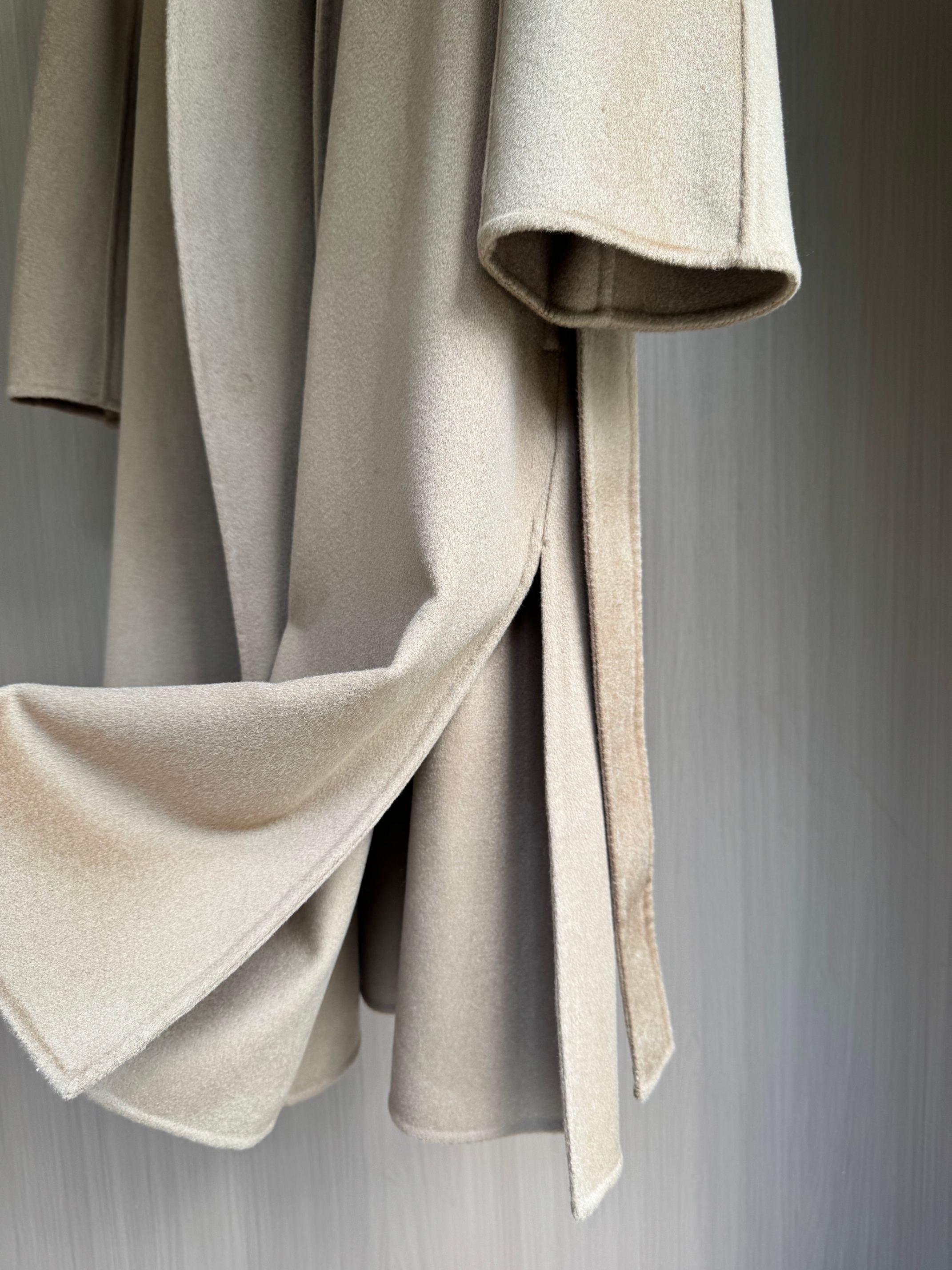 Elegant Camel Pure Cashmere Wool Coat with Y-Neckline | GD-2025 9 a1758879356027 0532