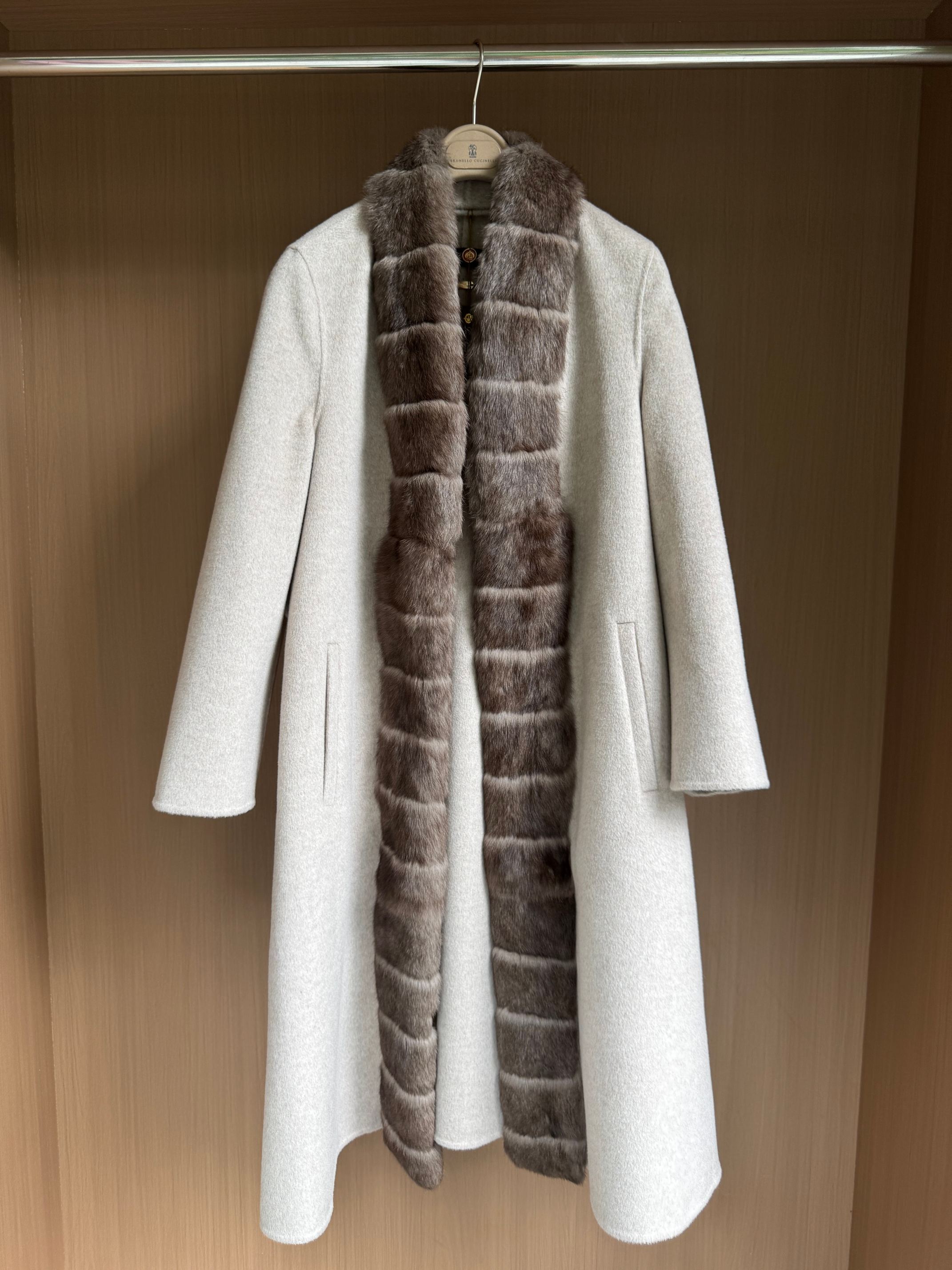 Braschi Cashmere Coat with Fur Collar, Italian Design, Luxury Outerwear 3 a1759044128321 5405