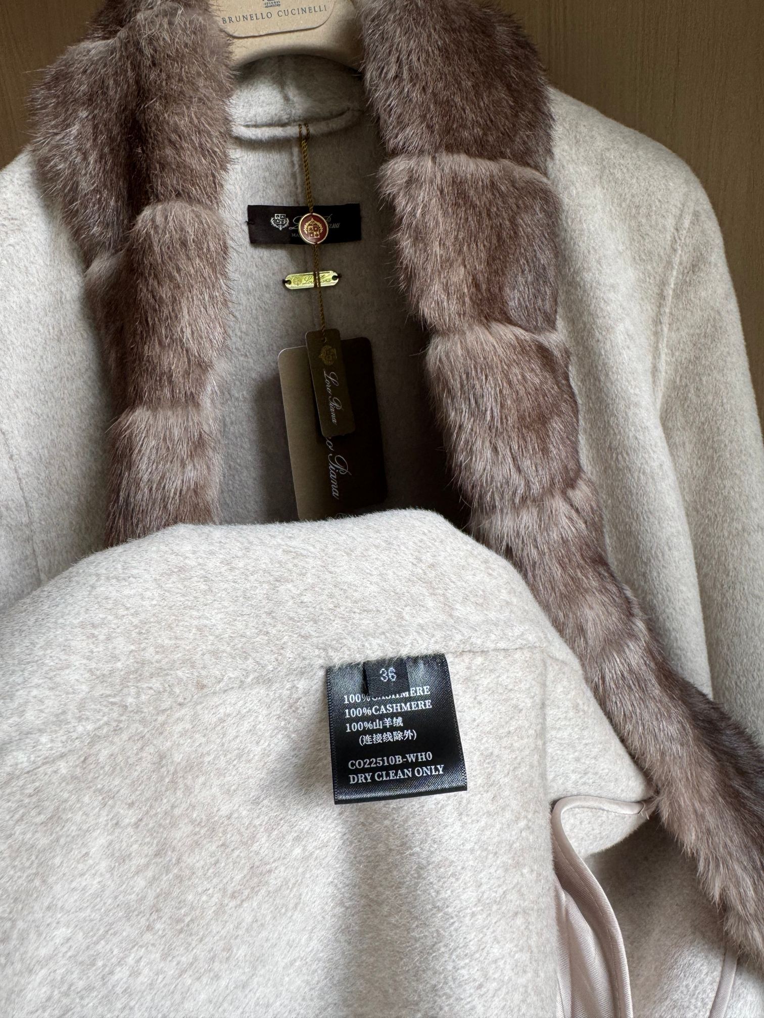 Braschi Cashmere Coat with Fur Collar, Italian Design, Luxury Outerwear 9 a1759044146924 8587