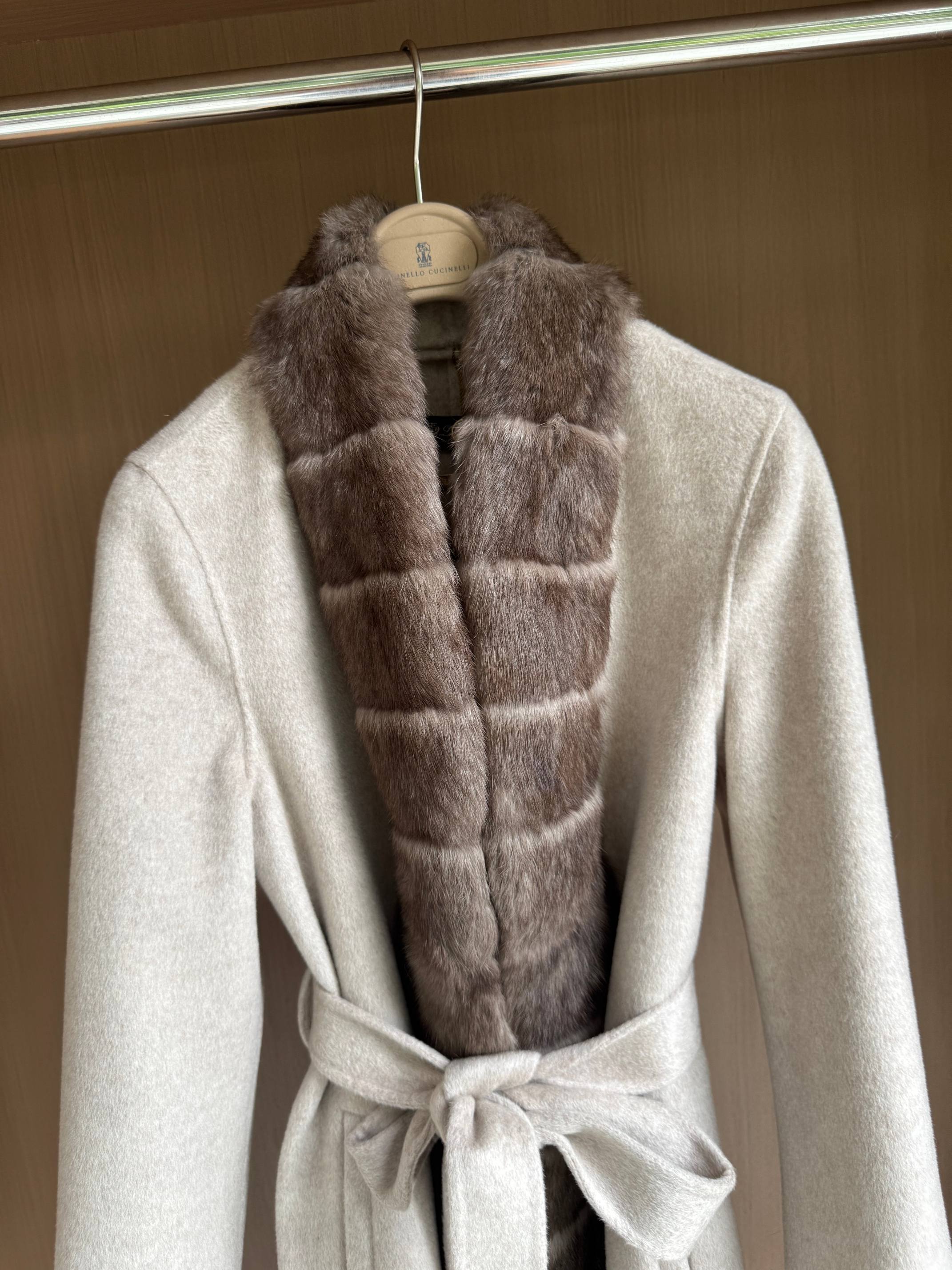 Braschi Cashmere Coat with Fur Collar, Italian Design, Luxury Outerwear 8 a1759044147174 5334