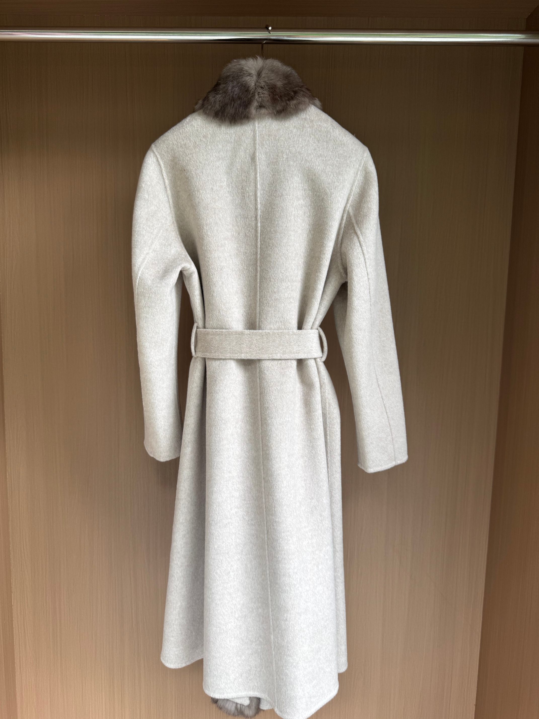 Braschi Cashmere Coat with Fur Collar, Italian Design, Luxury Outerwear 10 a1759044149645 7221