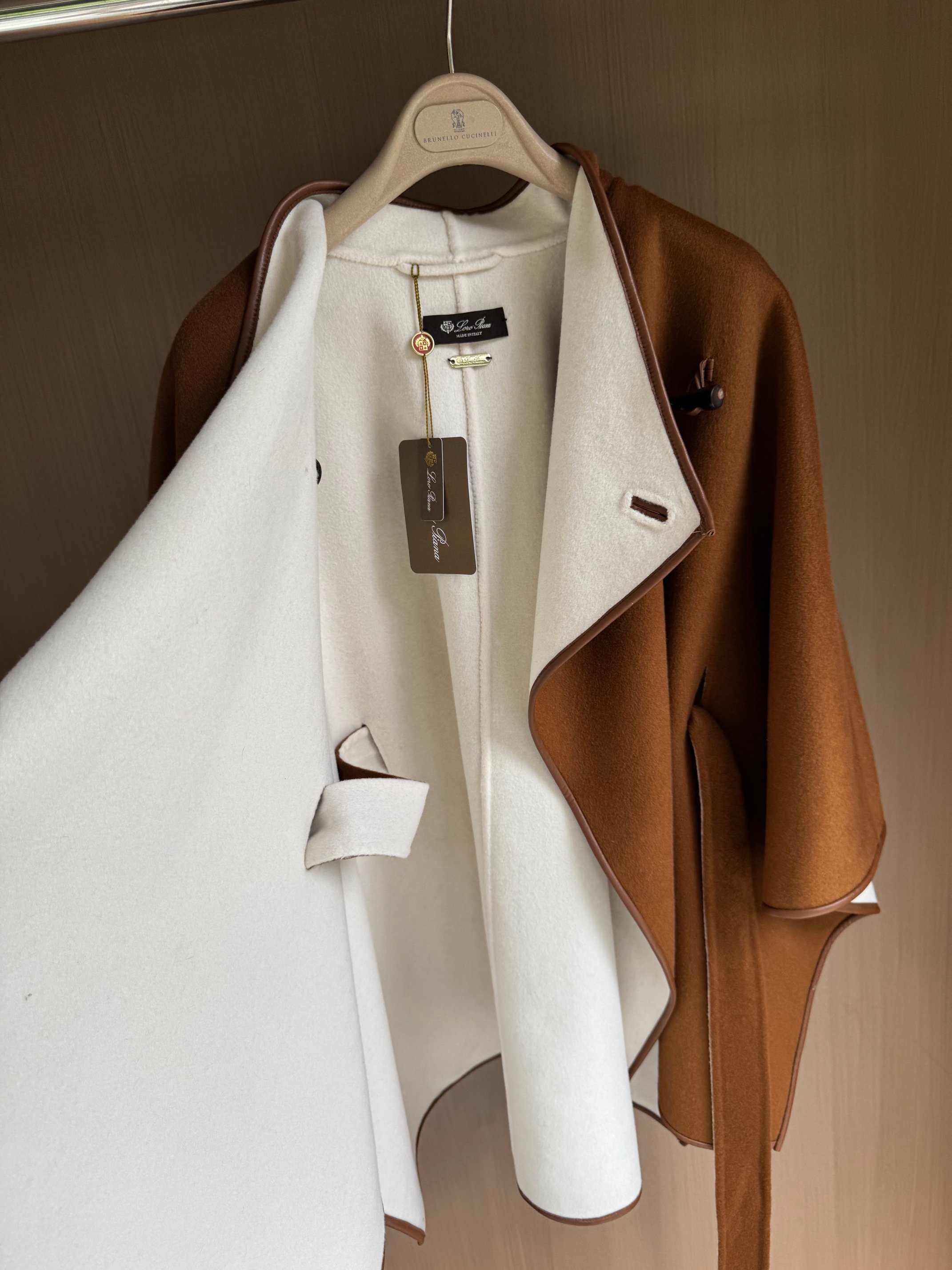 Elegant Wool Blend Cape Coat - Luxurious & Versatile, One Size Fits All 8 a1763971163131 7253