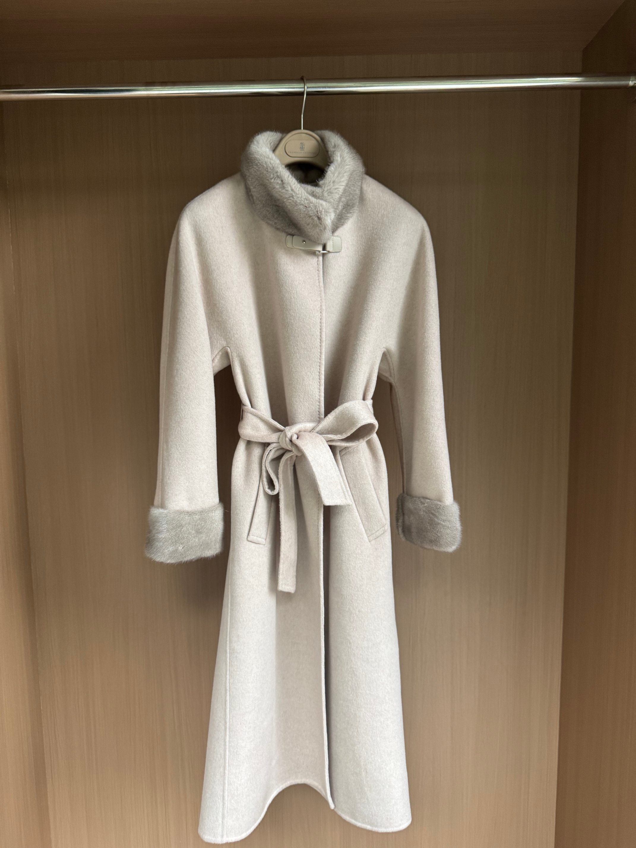 Braschi x LP Vintage Mink & Cashmere Coat – Italian Luxury Outerwear