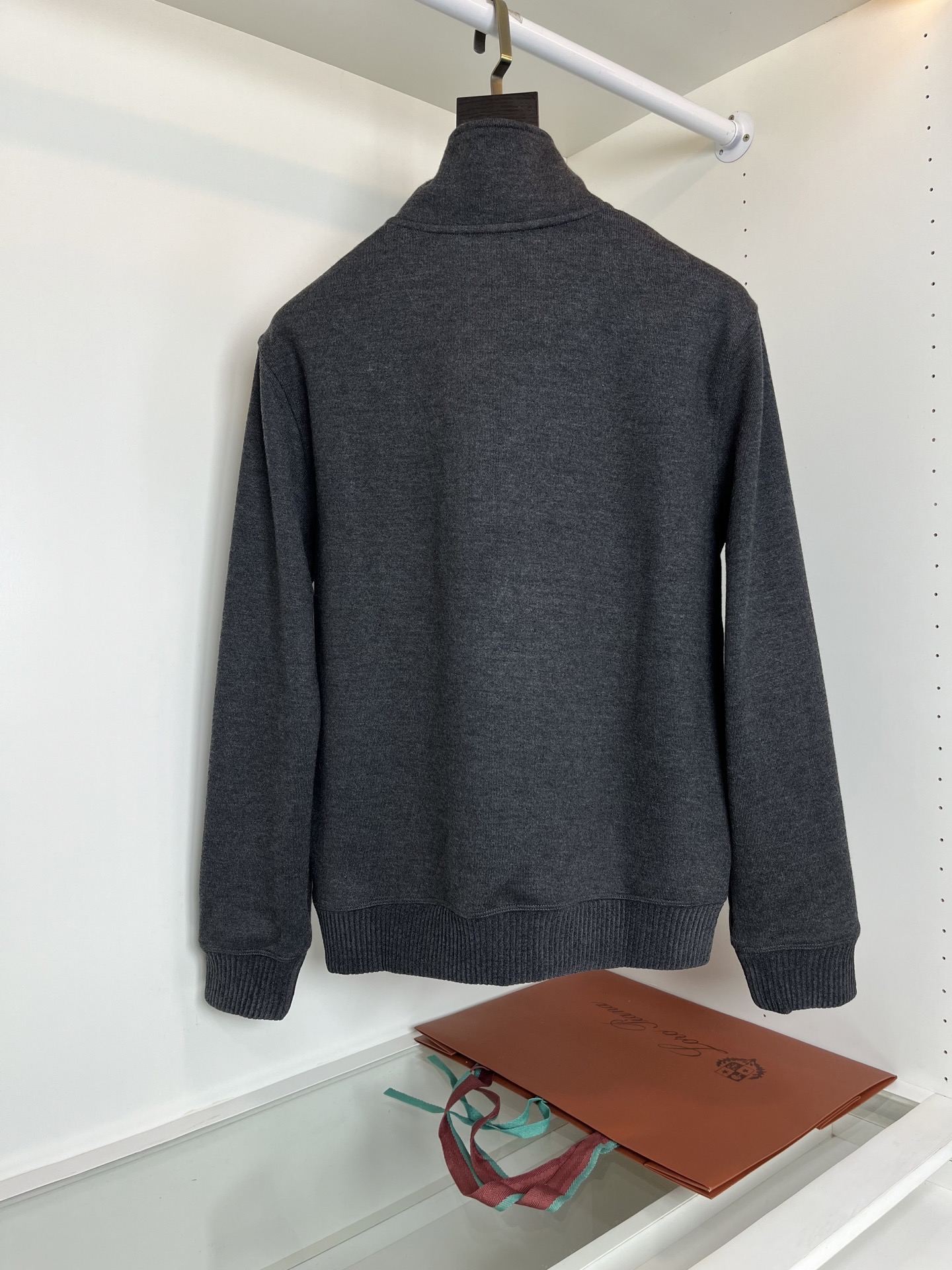 “2025 Autumn Winter New Money Fashion Collection: Perfect Sense of Style Inside and Out” - 图片 2