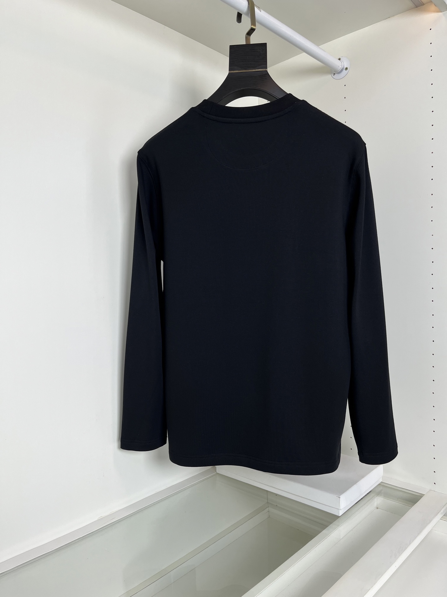 “Business Leisure Classic: P528 Brul**llo Cuc**lli Velvet T-shirt with Letter Print Design in M-3XL Sizes” - 图片 2