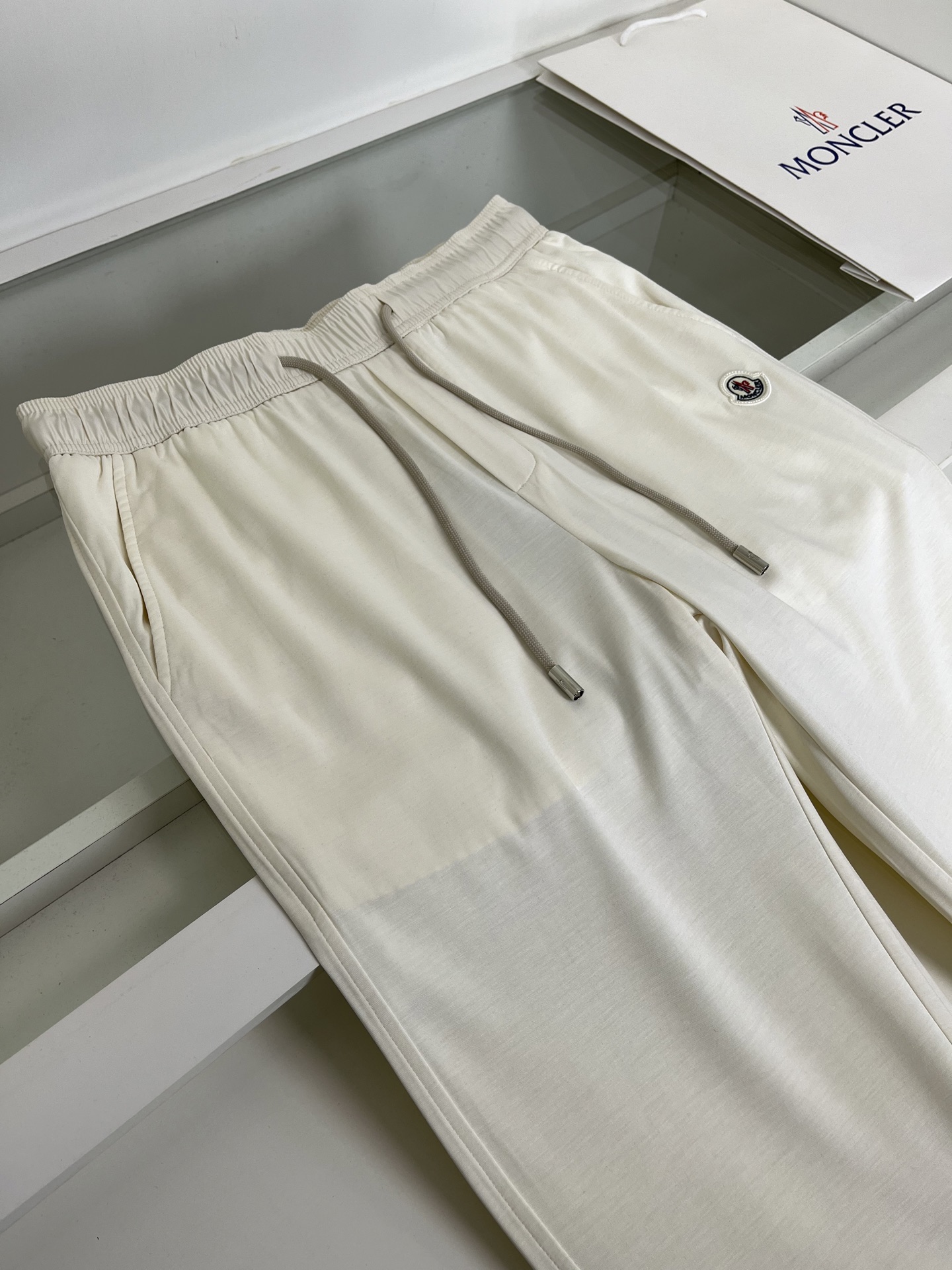 High-quality 公司订单蒙**口MON**ER2026春夏 全品相订单 莫代尔棉松紧腰直脚休闲