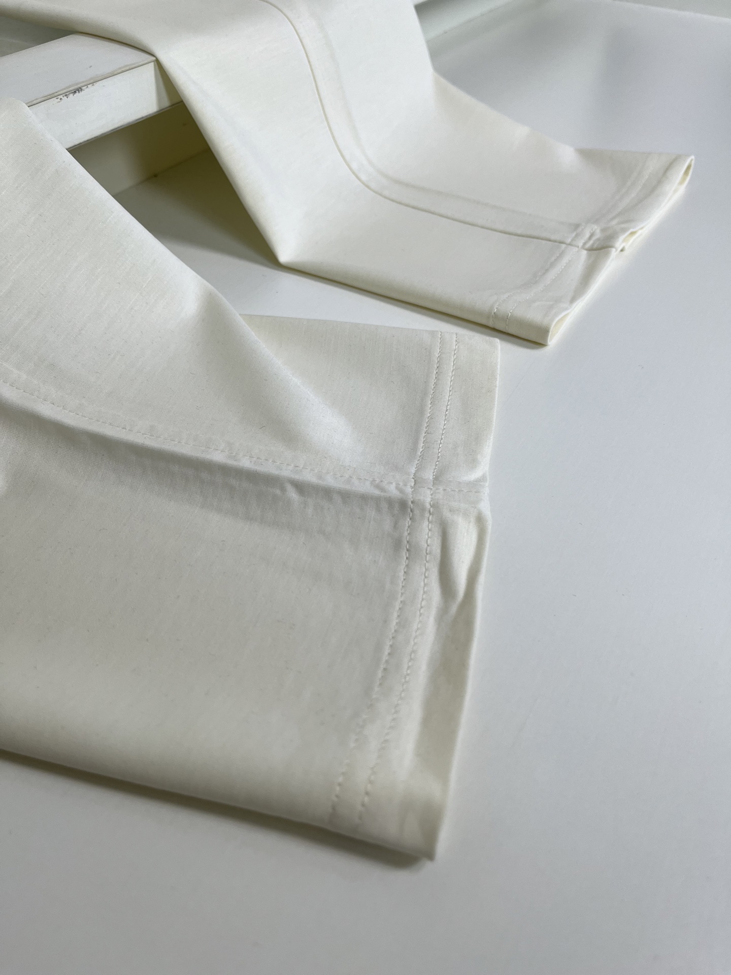 High-quality 公司订单蒙**口MON**ER2026春夏 全品相订单 莫代尔棉松紧腰直脚休闲