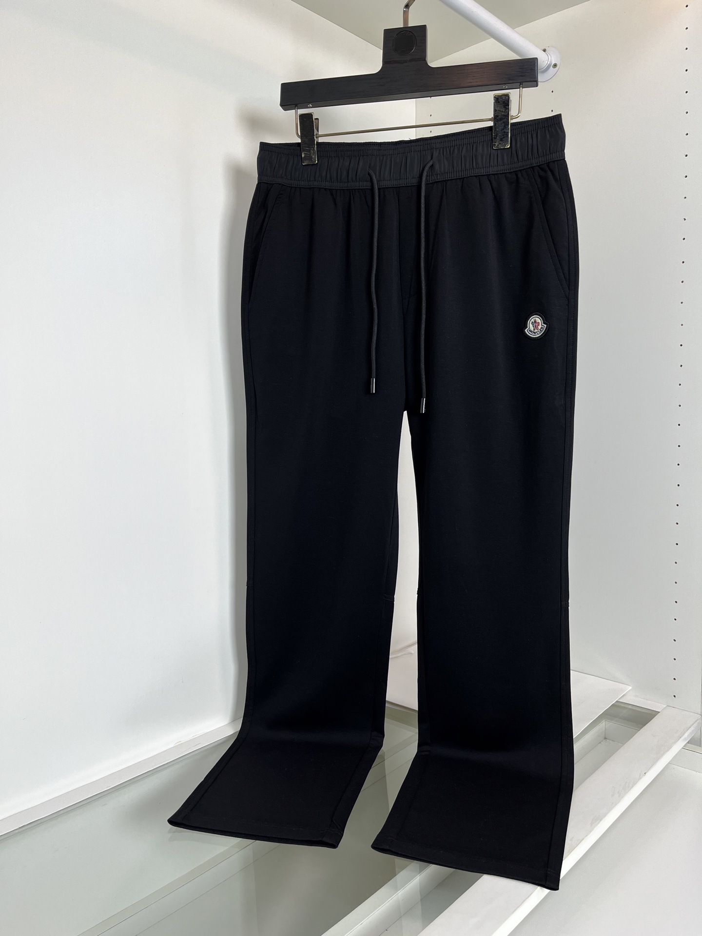 High-quality 公司订单蒙**口MON**ER2026春夏 全品相订单 莫代尔棉松紧腰直脚休闲