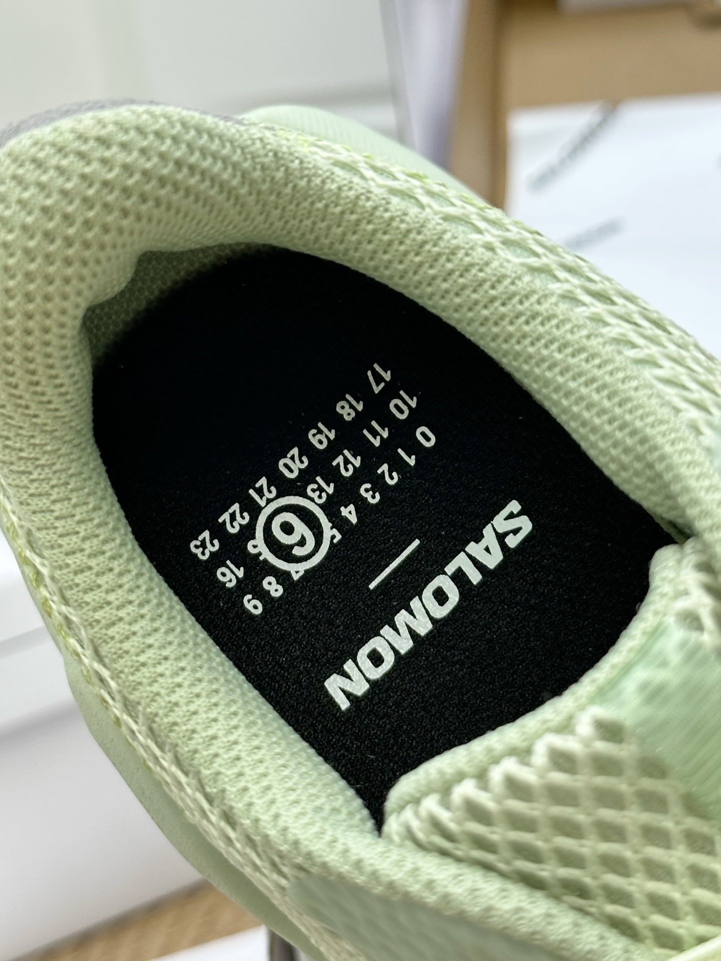 NO:954928,High-density mesh breathable inner insole,19860909高密度网眼透气内里鞋垫,,Men's shoes