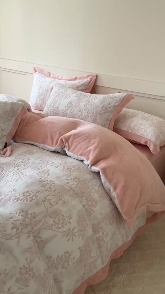 Floral Pattern Pink Bedding Set - Soft Flannel Duvet Cover with Pillowcases