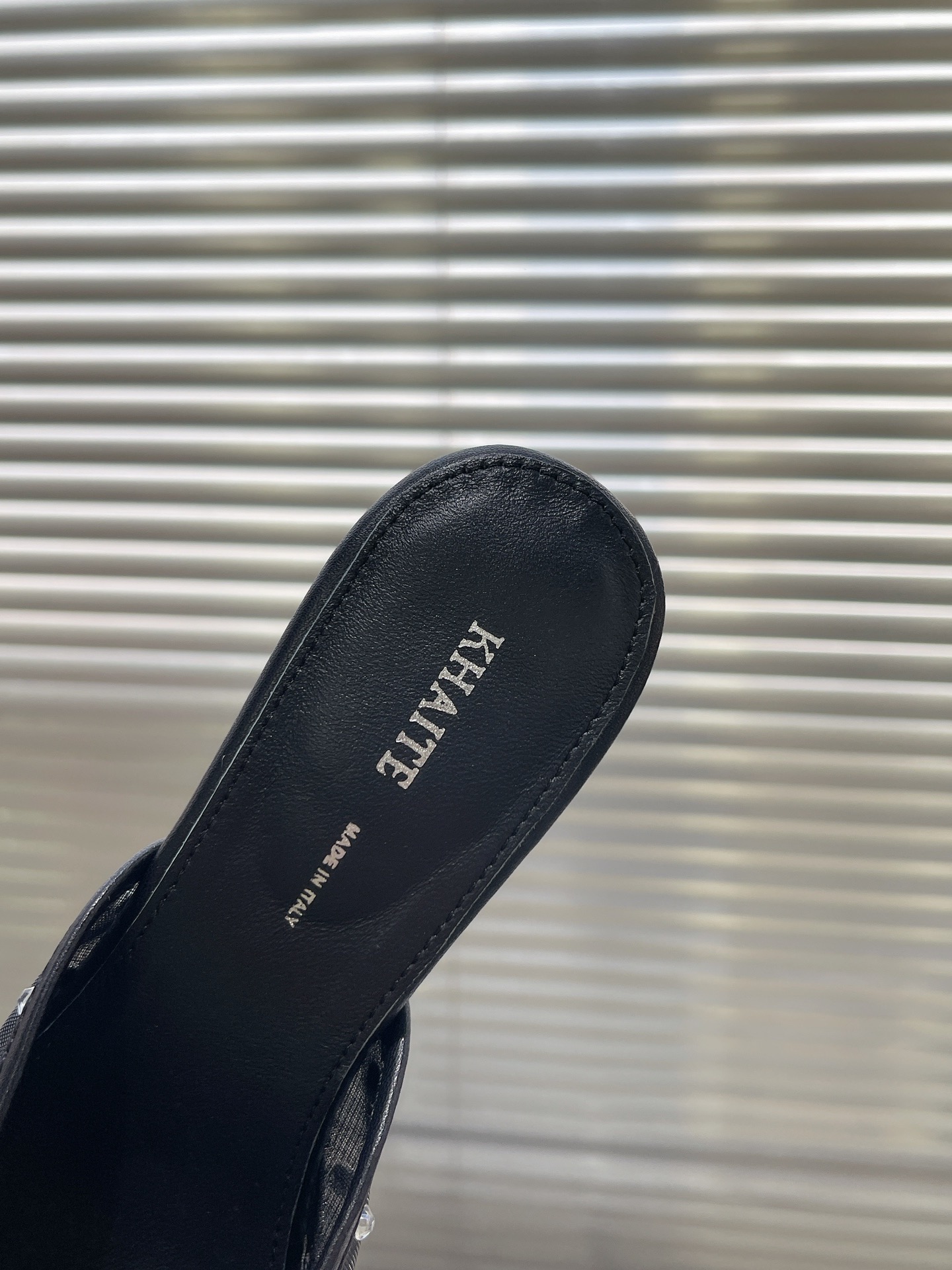 Fashionable Khaite Grid Heel Slippers with Schwartz Crystals – 546 Collection Summary - 图片 6