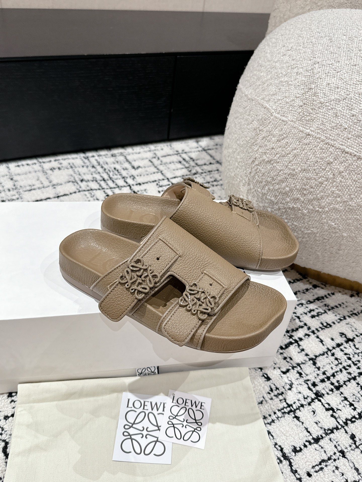 [Loewe Women