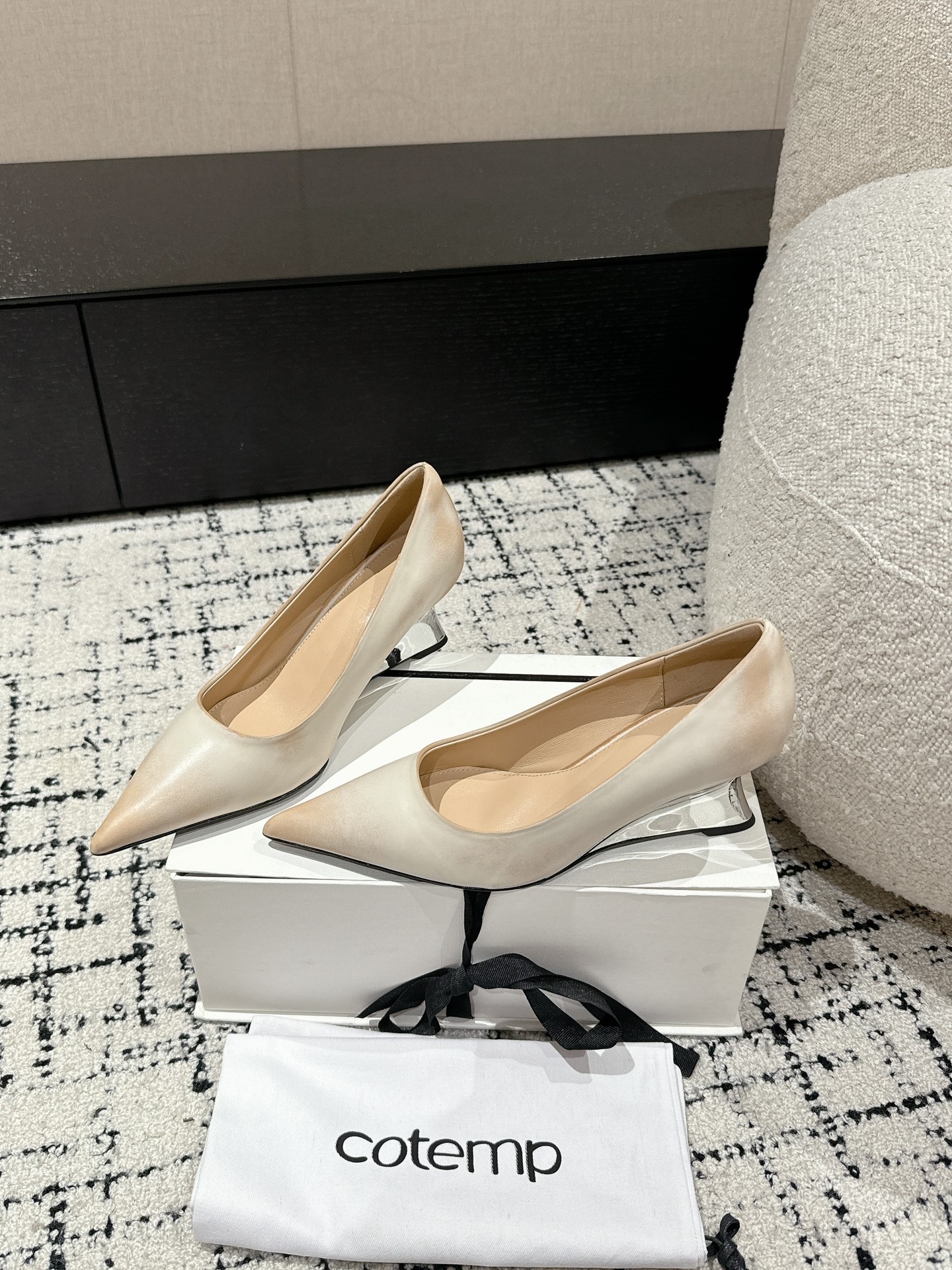 Top 750: Pointy Hill Heel Shoe Series with Silk Embroidery - 图片 3