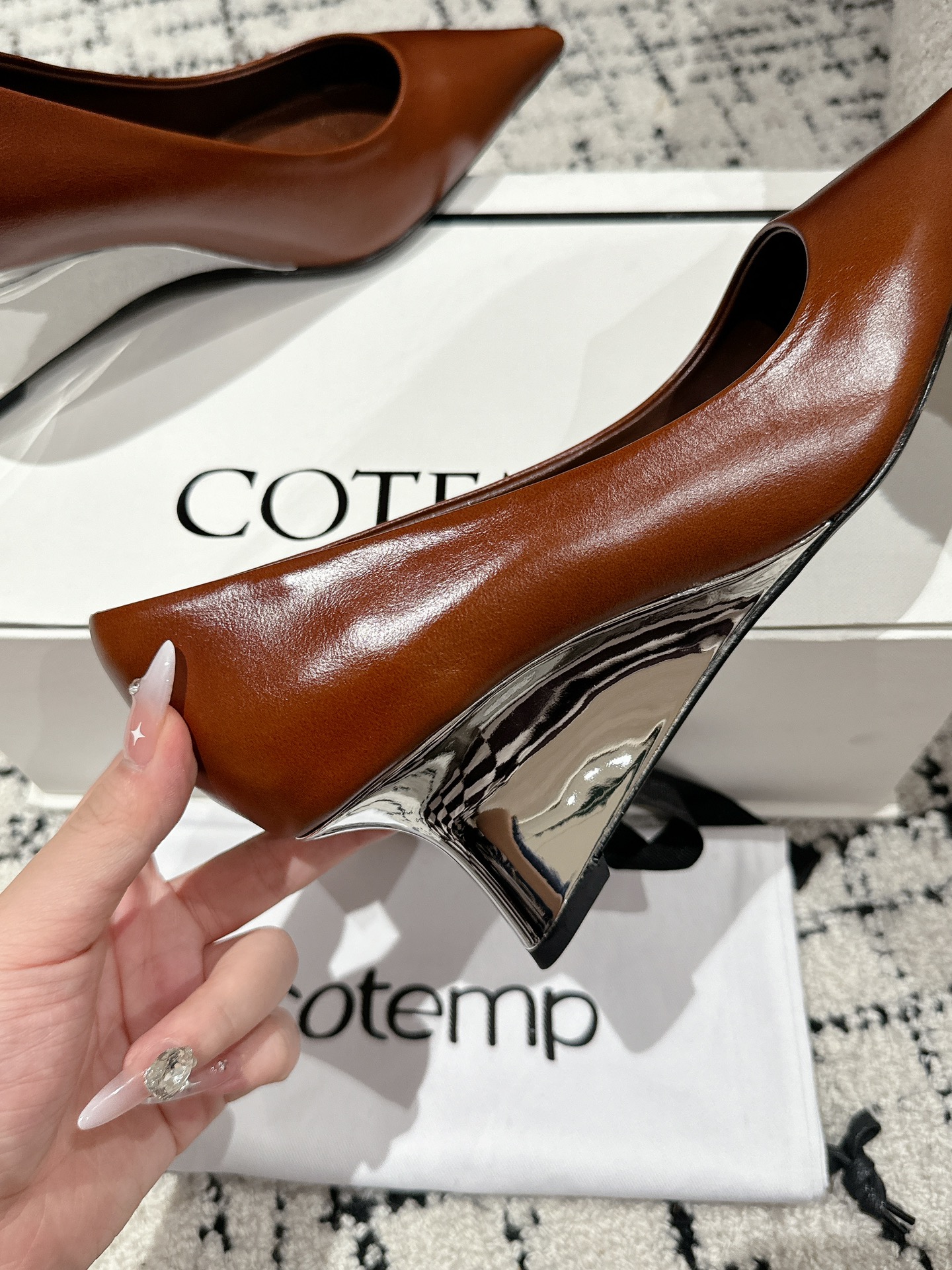 Top 750 Cotemp Pointy Hill Heel Shoe Series with Unique Silk Embroidery - 图片 7