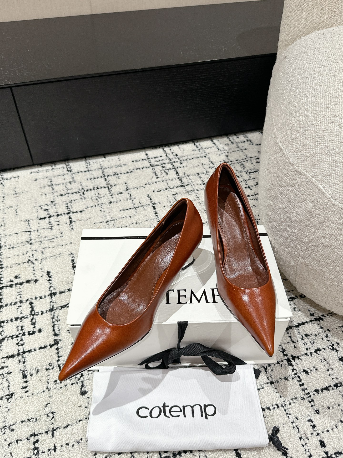 Top 750 Cotemp Pointy Hill Heel Shoe Series with Unique Silk Embroidery - 图片 3