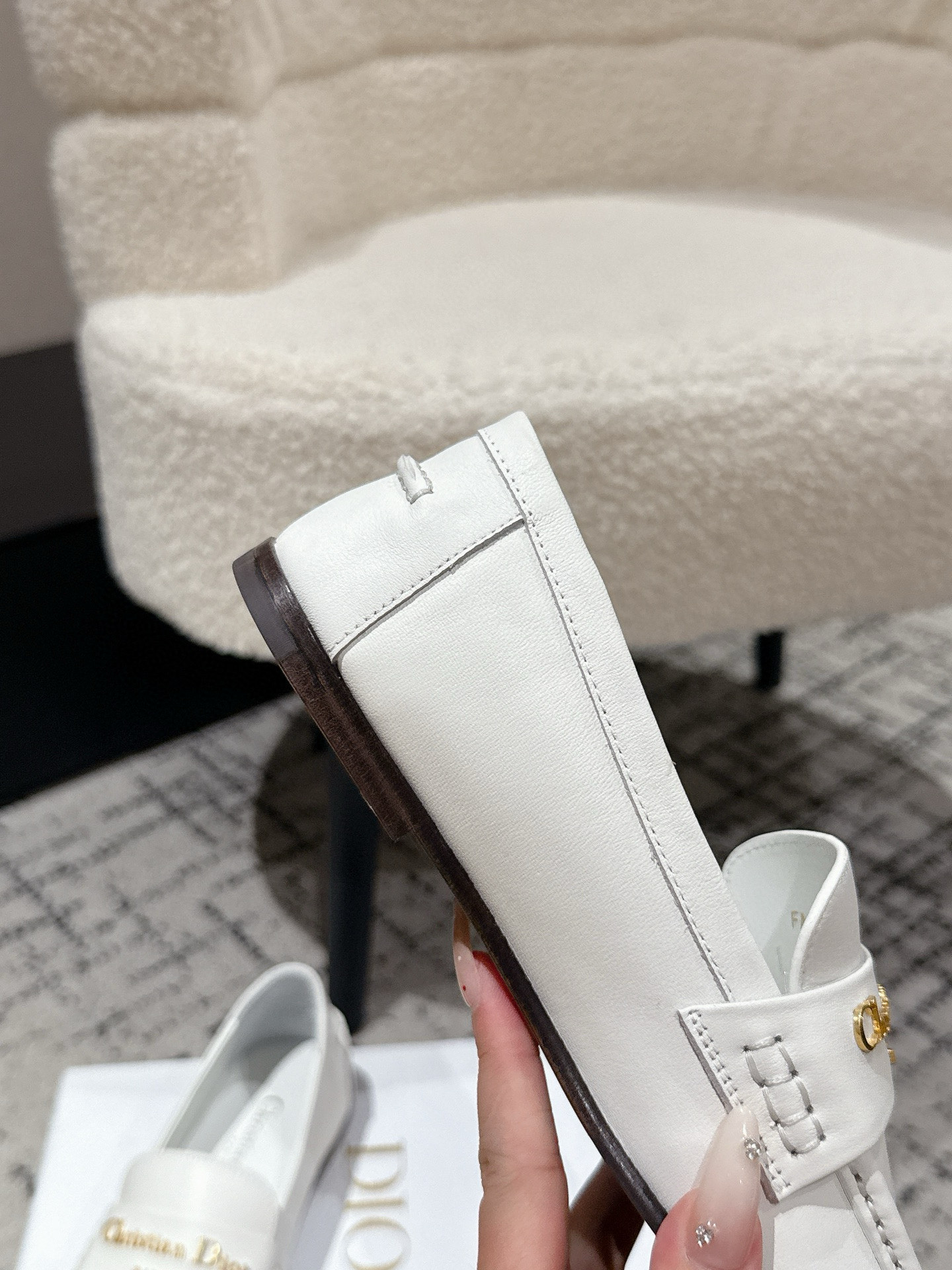 “New Boy Mono-Shoe Series for Autumn/Winter: Elegant Dior 25/Theo White Leather Shoes” - 图片 8