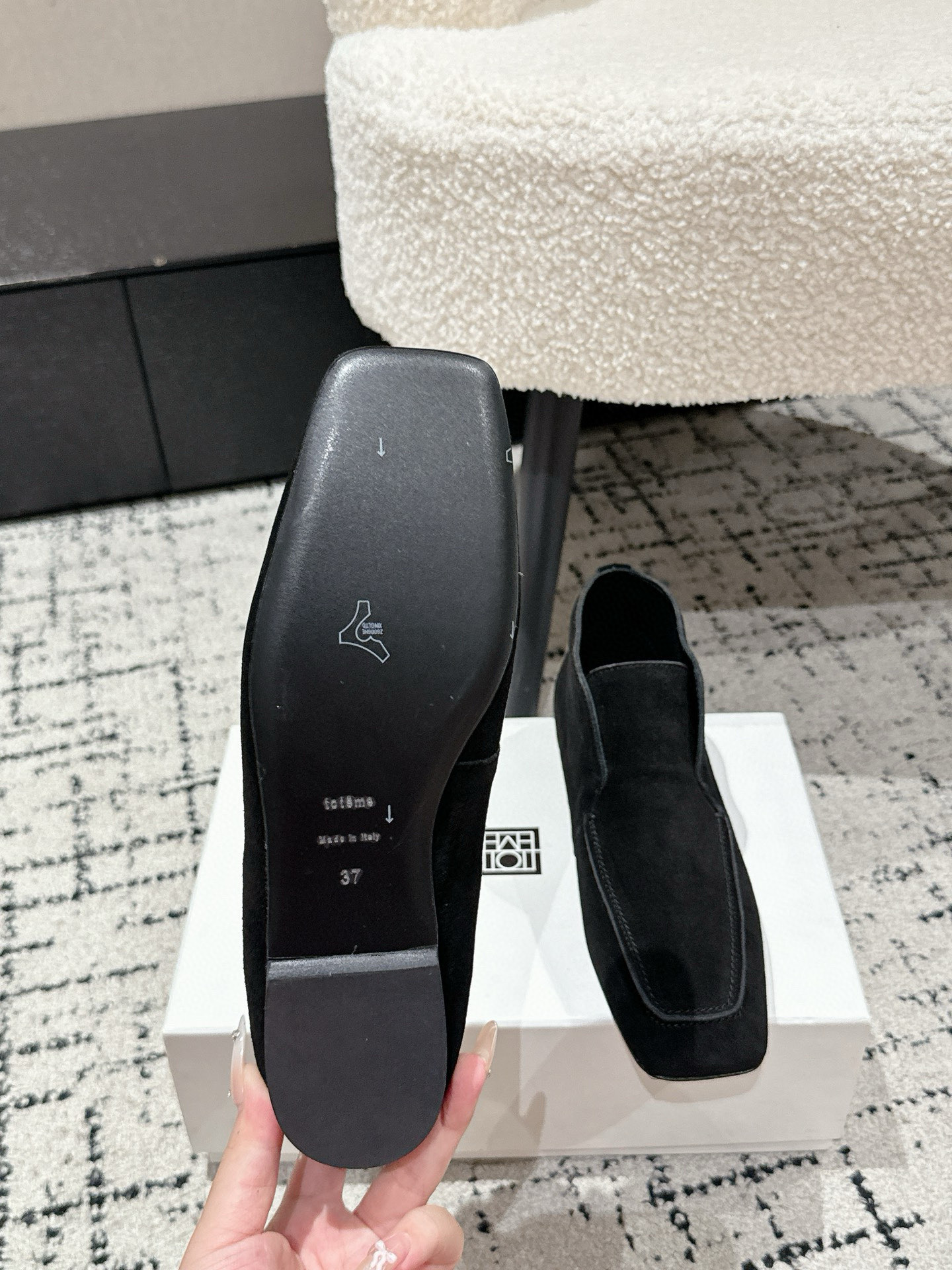 Luxurious Velvet Shoes for Ultimate Comfort: Toteme 25s/New Gobon Love Collection - 图片 8