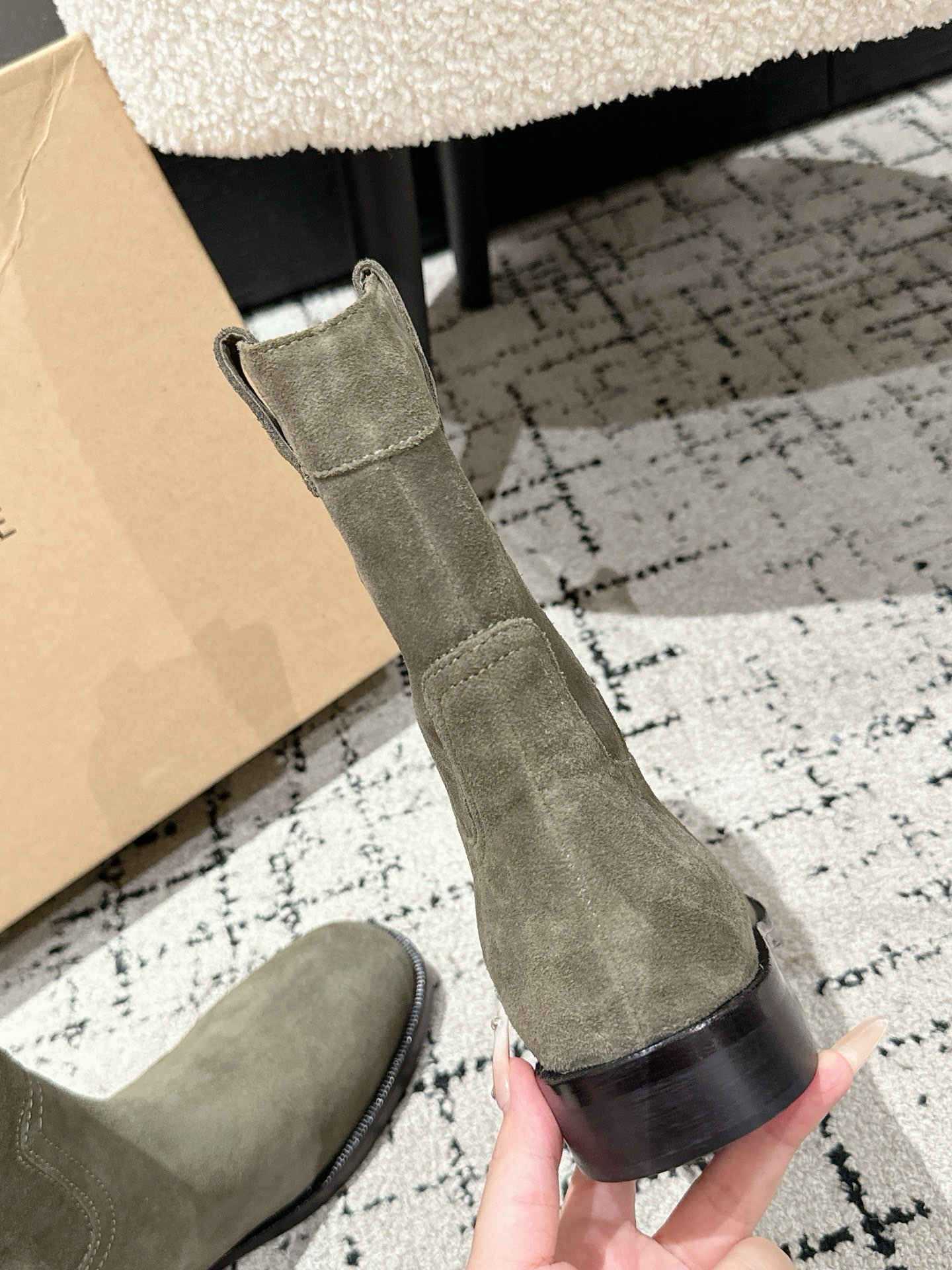 Stylish Lemaire Short Boots: High-Quality and Practical for Winter Fashion - 图片 6