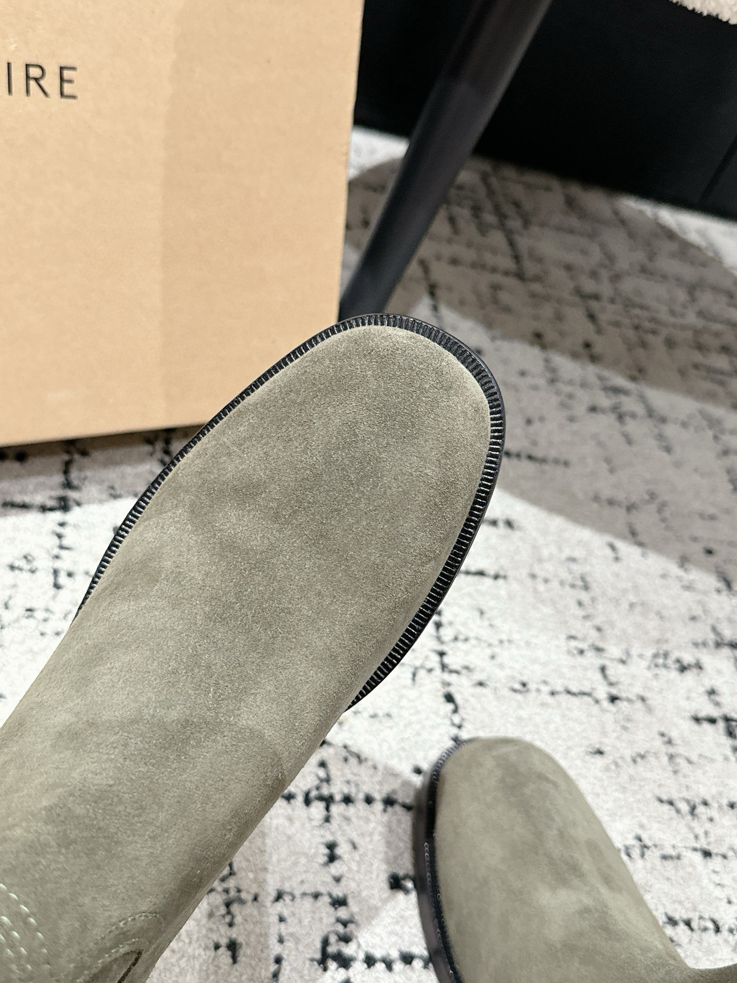 Stylish Lemaire Short Boots: High-Quality and Practical for Winter Fashion - 图片 5