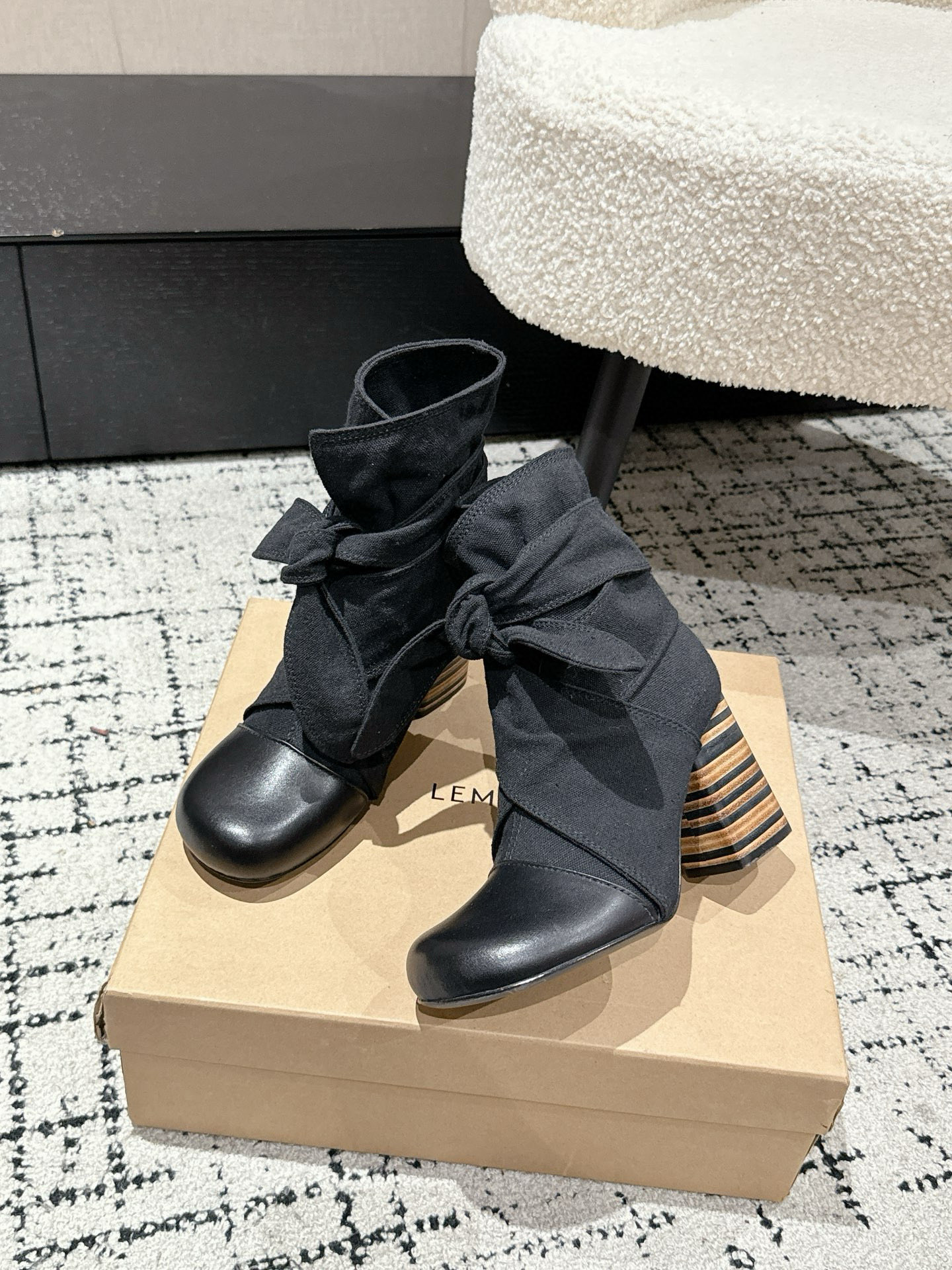 High-Quality Casual Boots: Lemaire 25s Autumn/Winter Butterflies – Product Details and Sizing - 图片 4