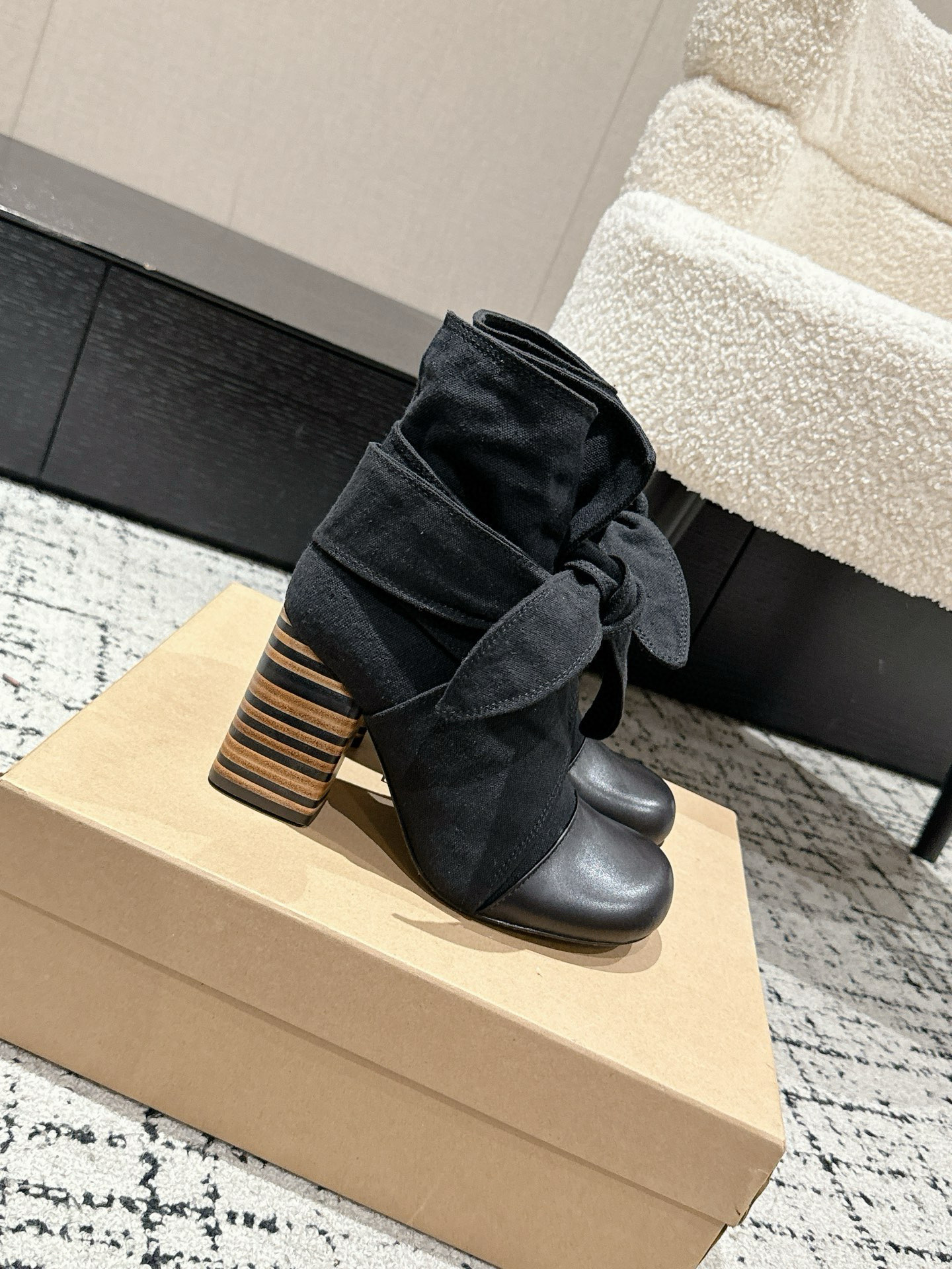 High-Quality Casual Boots: Lemaire 25s Autumn/Winter Butterflies – Product Details and Sizing - 图片 3