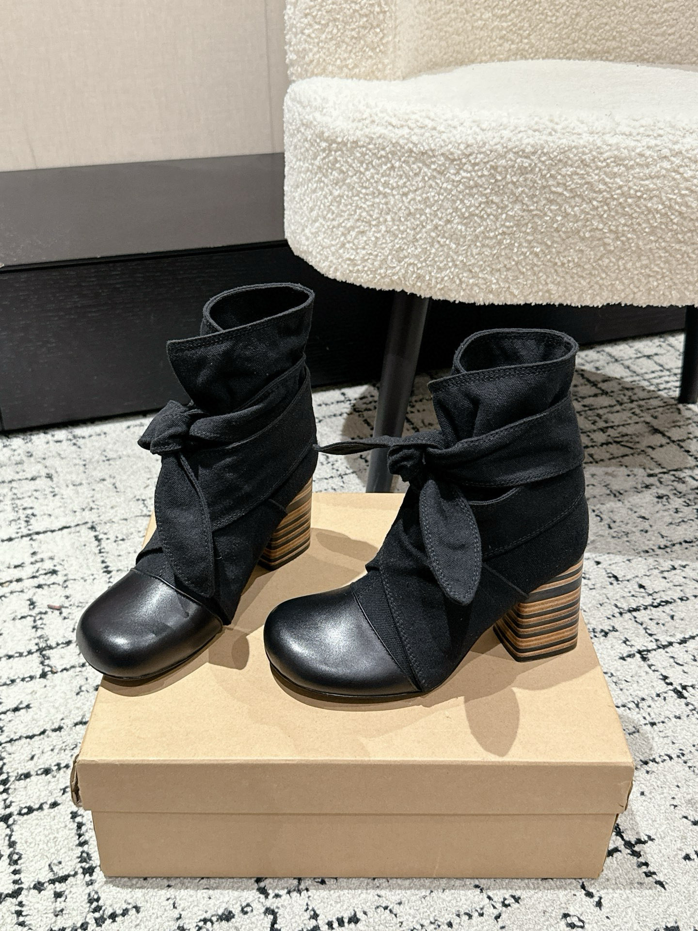 High-Quality Casual Boots: Lemaire 25s Autumn/Winter Butterflies – Product Details and Sizing - 图片 1