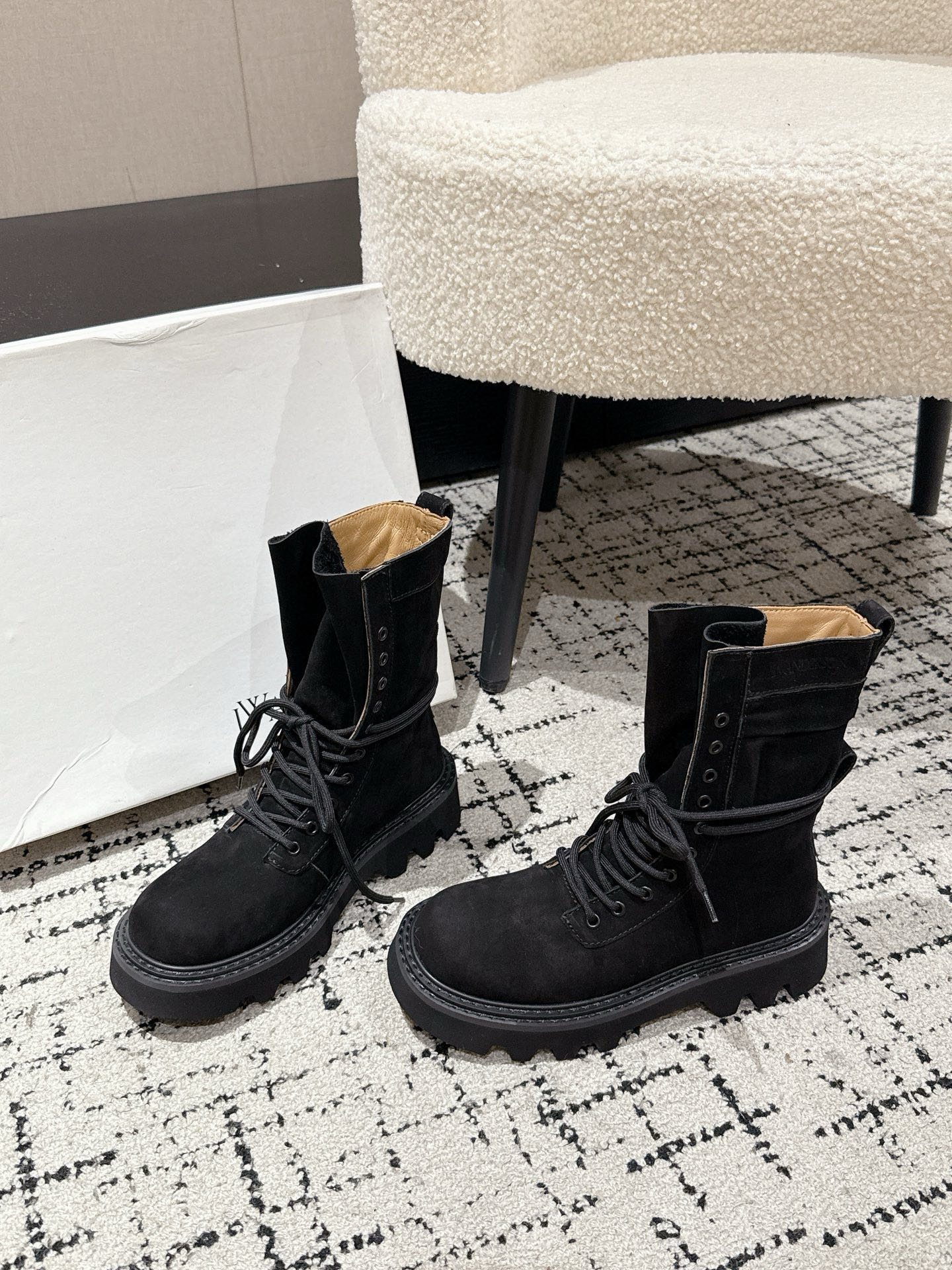 JW Anderson Autumn Boots: Unique British Design with Modden Genes and Double-Colour Details