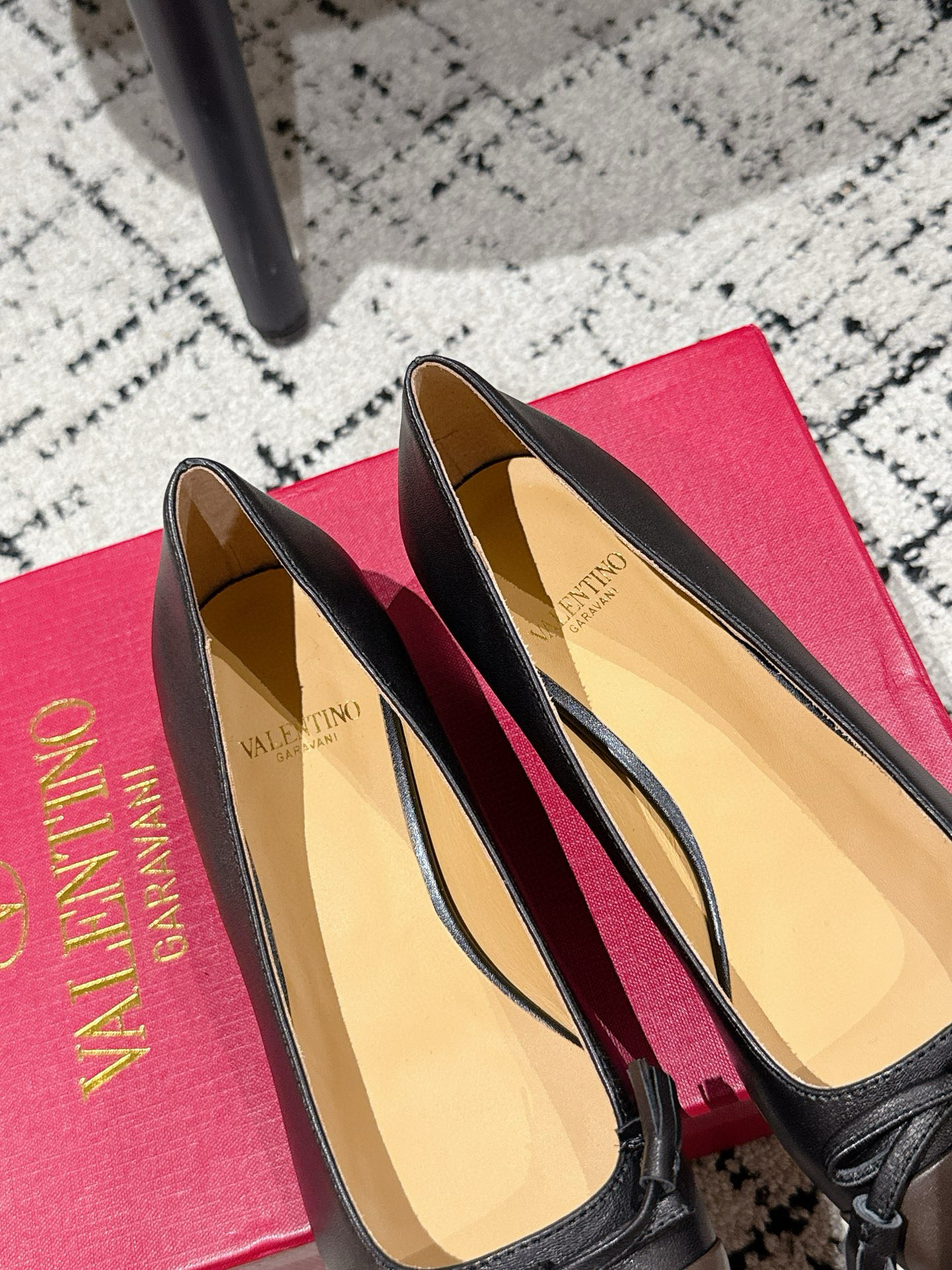 Valentino 25/Autumn Winter Butterfly Collapse Single Shoes – Elegant and Stylish Design for Women - 图片 8