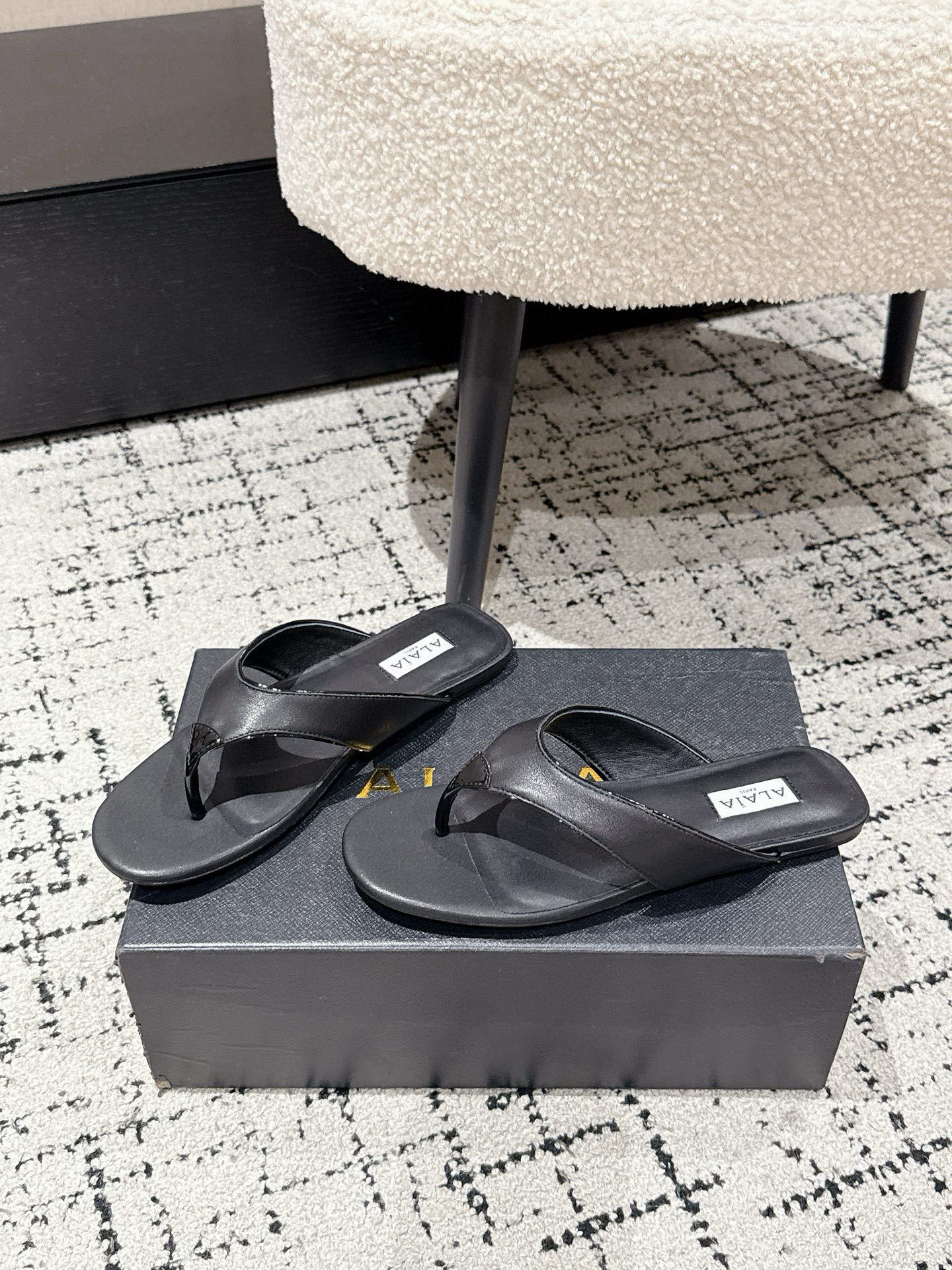“648Alaia 25/Alea New Fall and Winter Shoes Collection with Unique Elegance and Versatile Style” - 图片 4