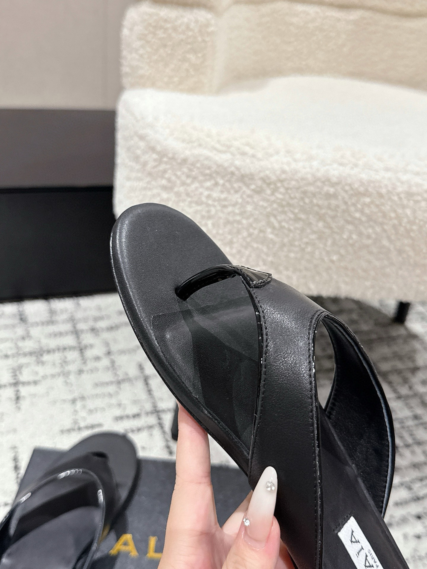 “648Alaia 25/Alea New Fall and Winter Shoes Collection with Unique Elegance and Versatile Style” - 图片 6