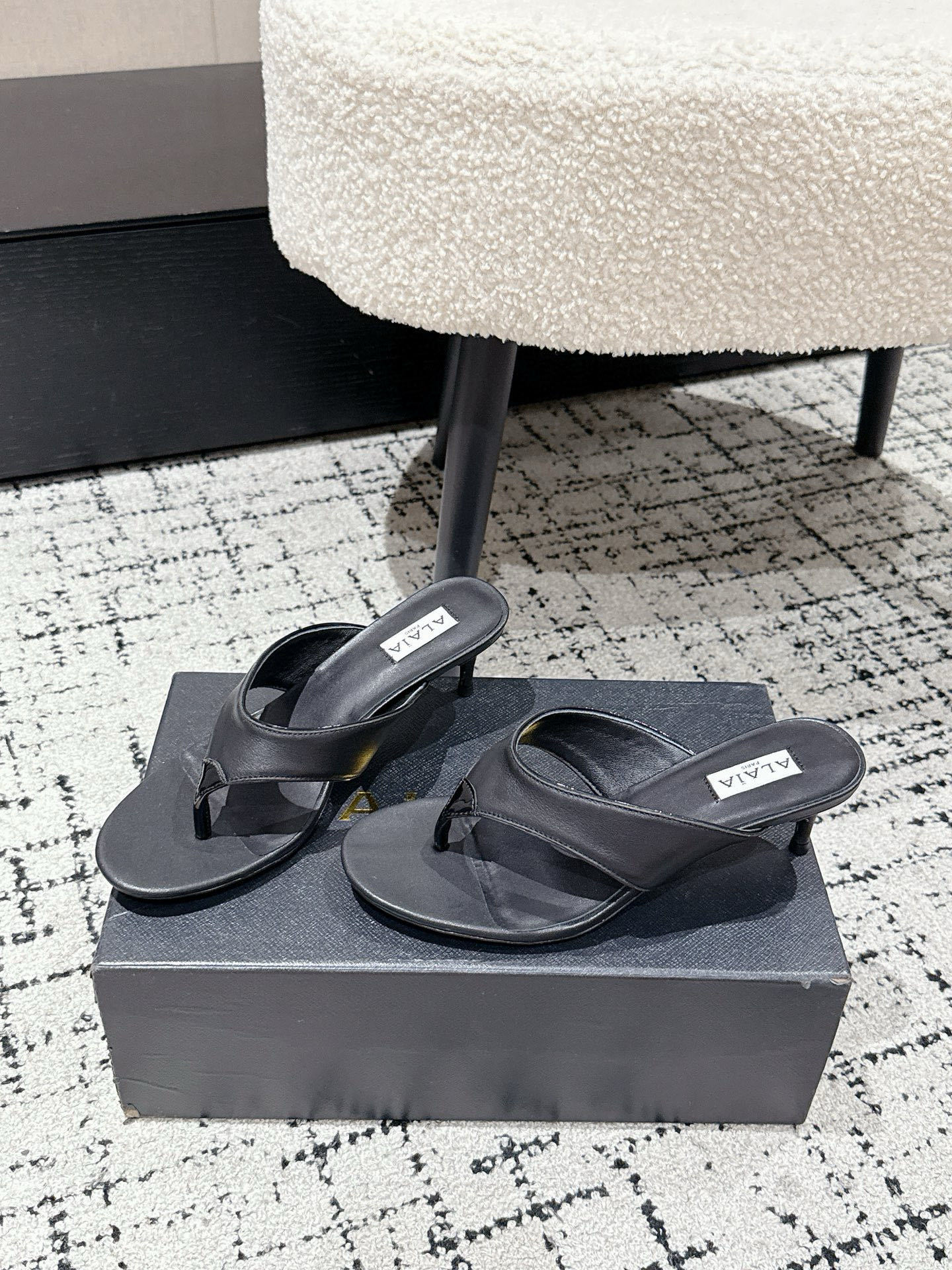 “648Alaia 25/Alea New Fall and Winter Luxury Shoes Collection with Unique Elegance and Versatile Style” - 图片 4