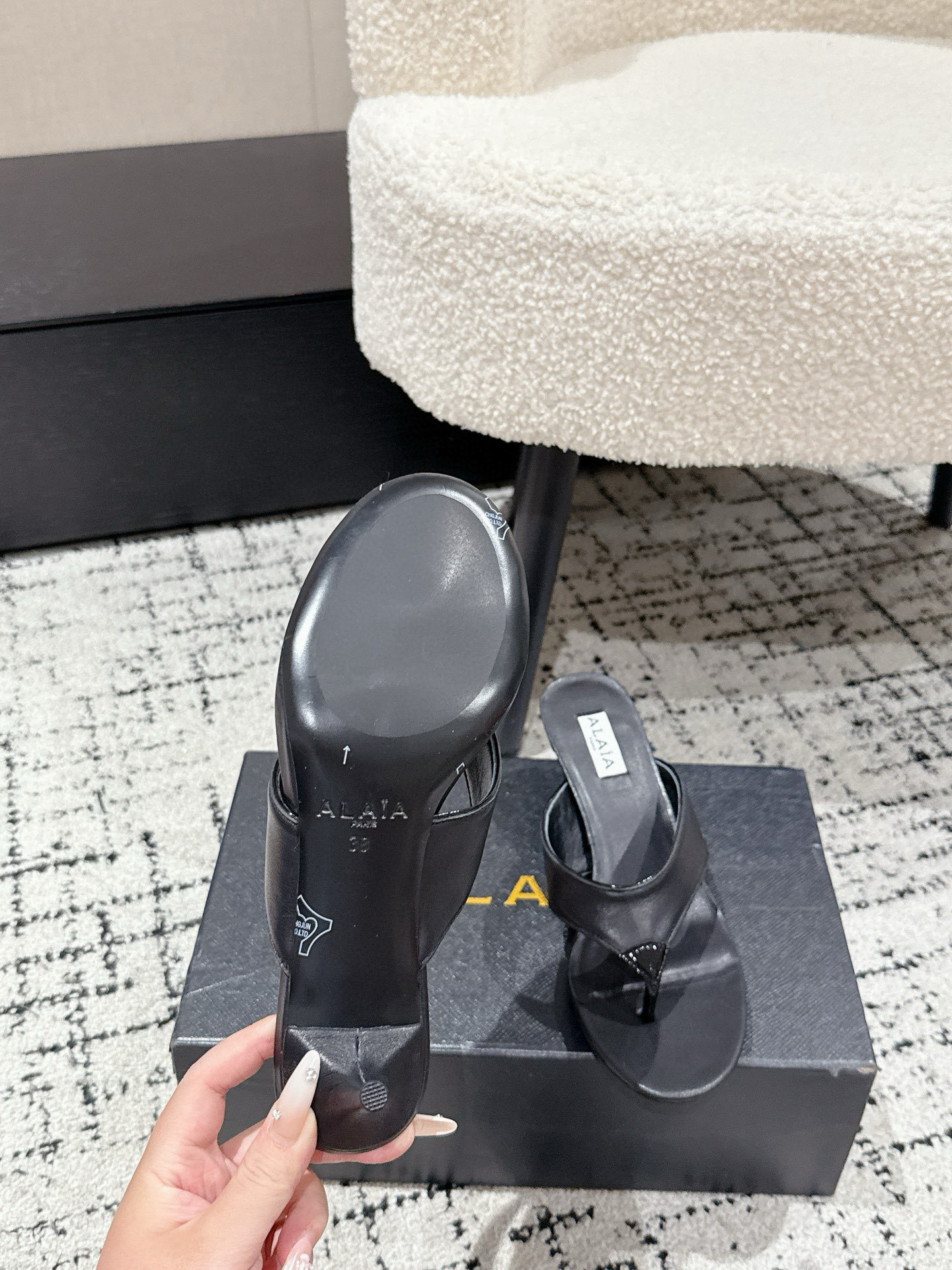 “648Alaia 25/Alea New Fall and Winter Luxury Shoes Collection with Unique Elegance and Versatile Style” - 图片 9