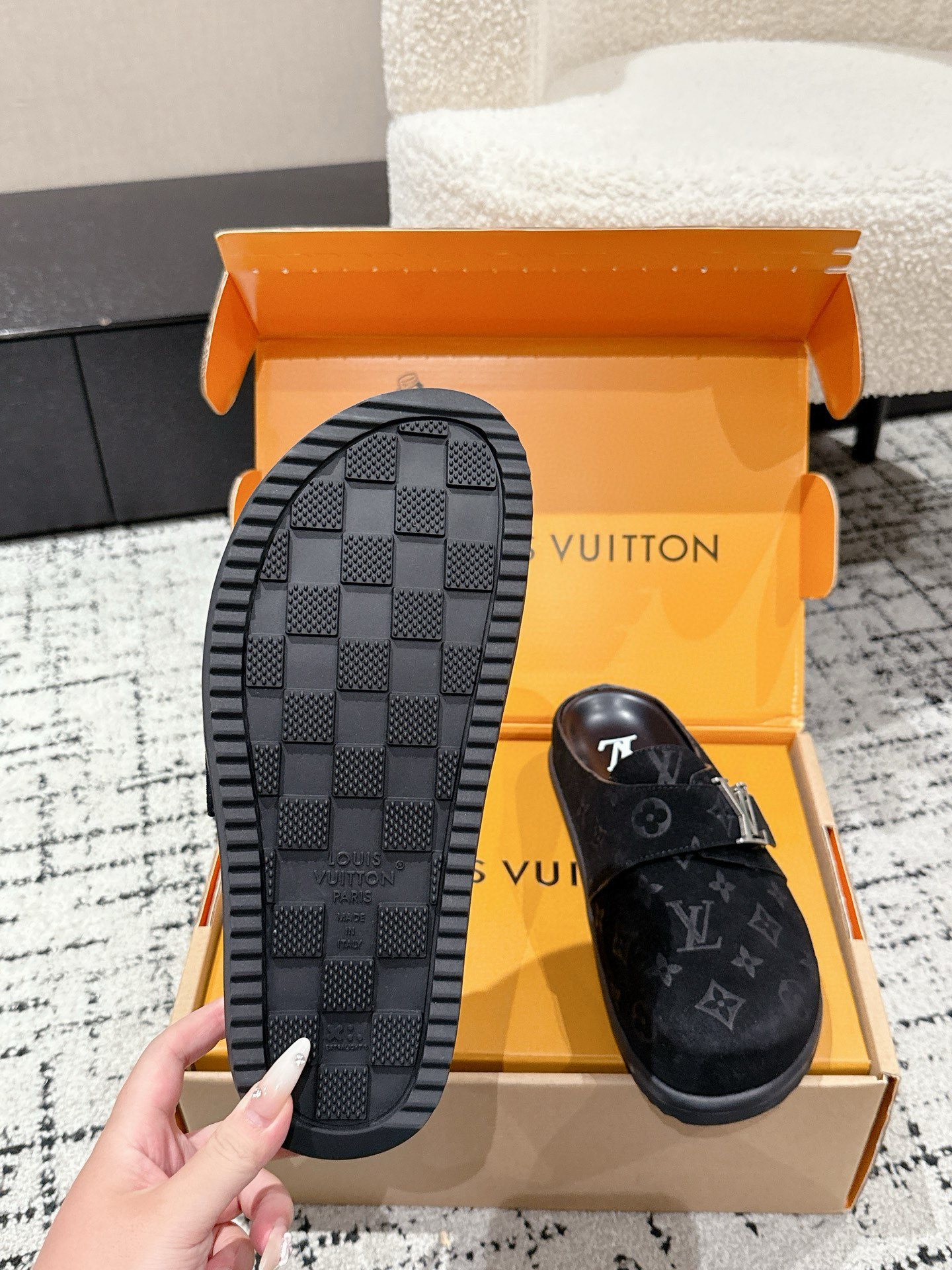 Louis Vuitton Easy Monogram Leather Sandals - Stylish & Comfortable 10 i1755428186930 9358 0 8