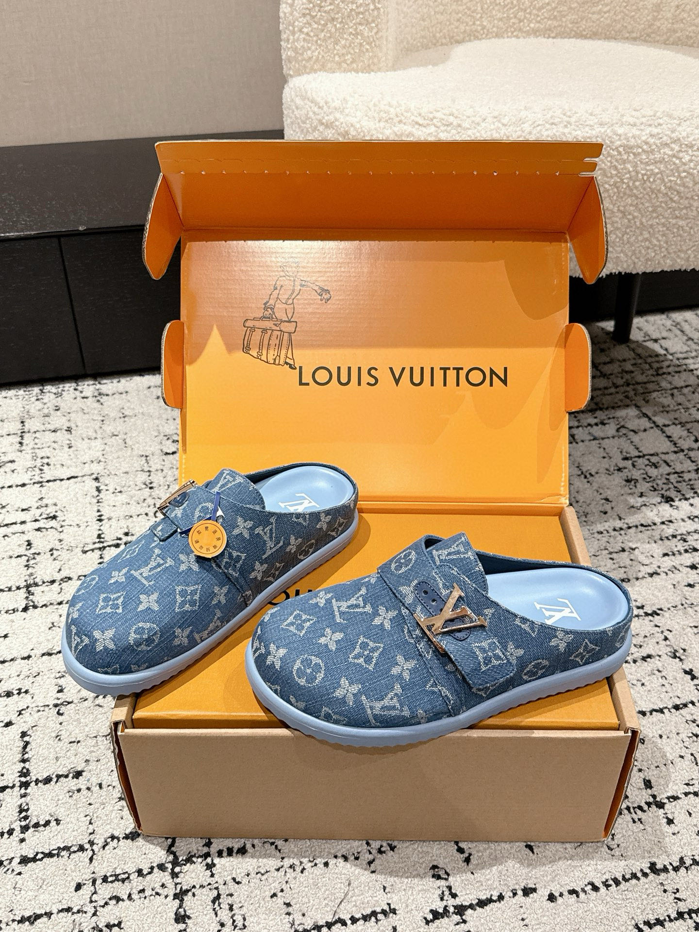 Louis Vuitton Easy Monogram Leather Sandals: Stylish & Comfortable - Men's Size 39-45 4 i1755428220278 2873 0 2