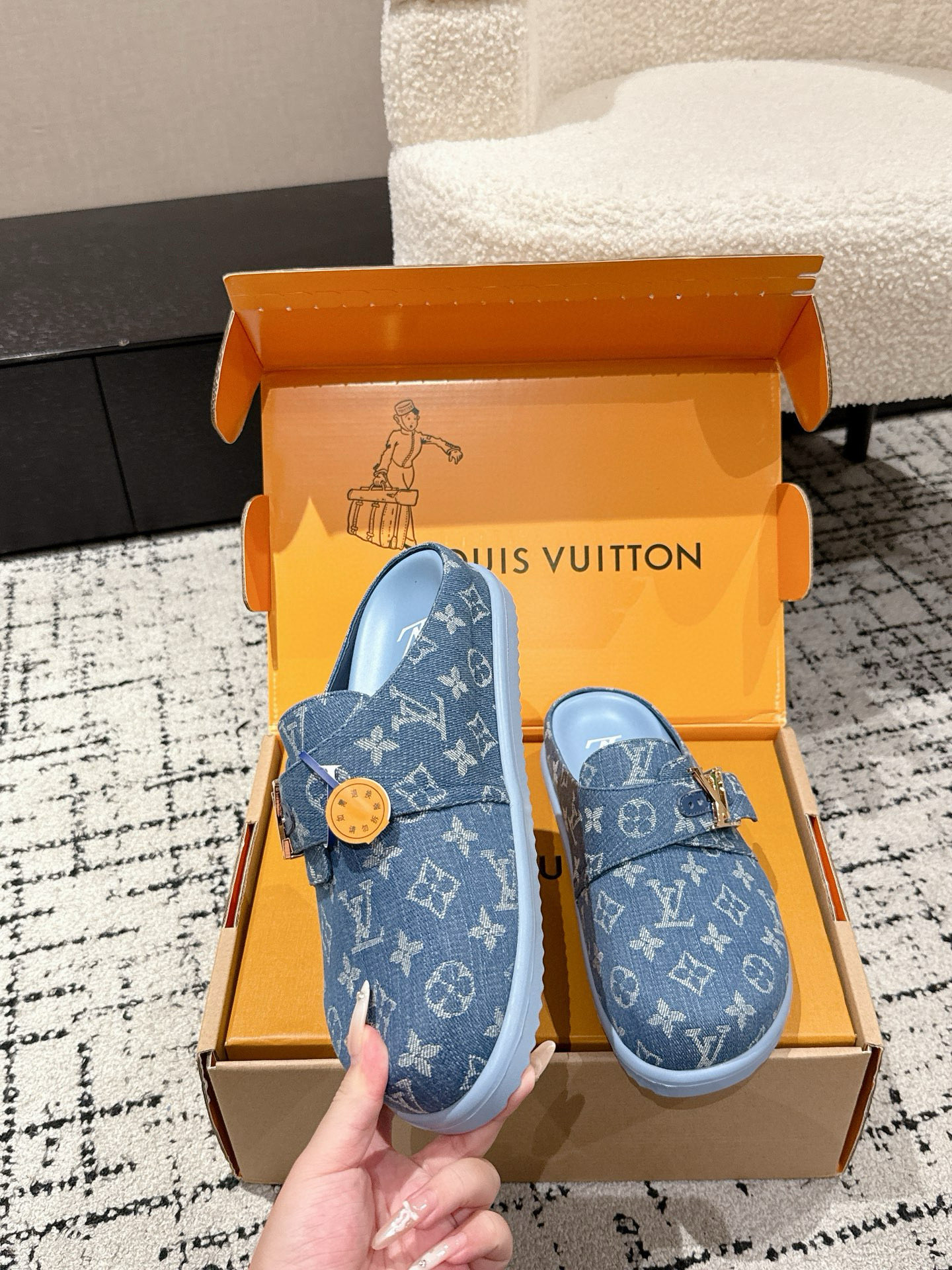 Louis Vuitton Easy Monogram Leather Sandals: Stylish & Comfortable - Men's Size 39-45 5 i1755428221252 7071 0 3