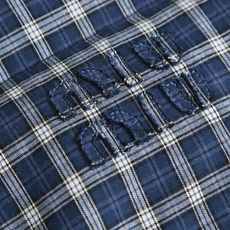 羽绒服-。女装👚Mium双面穿羽绒服 格纹面面料选择: 运用全棉梭织织造工艺,经纬纱线紧密交织,织造出规整的格纹肌理,格 羽绒服-。女装👚Mium双面穿羽绒服 格纹面面料选择: 运用全棉梭织织造工艺,经纬纱线紧密交织,织造出规整的格纹肌理,格