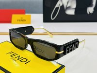 Fendi Sunglasses Fashion FE40120