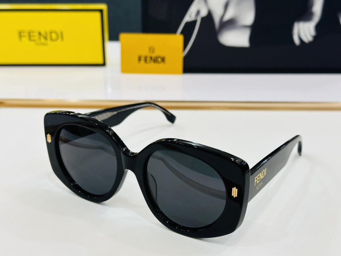 Fendi Gafas de sol Falso de lujo
 Fashion