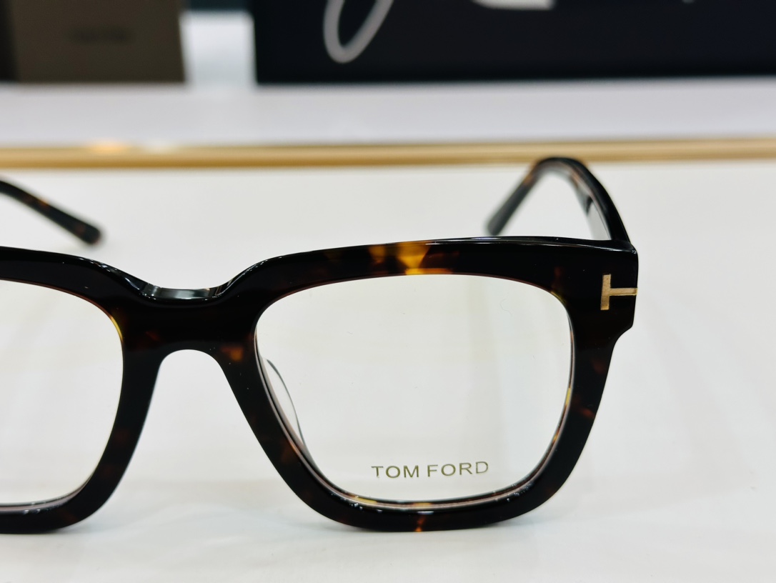 款TOMFORD汤姆家MODEL:TF690size53口20-145️X时尚潮流板材框